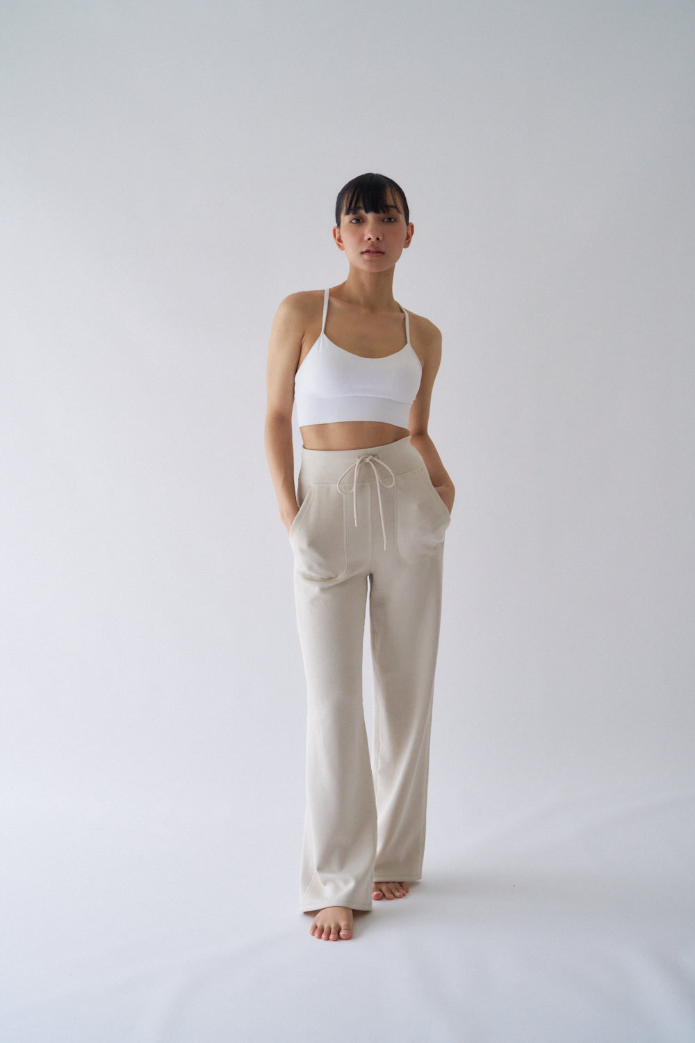 ZEN SEAMLESS コンフォートストレートパンツ