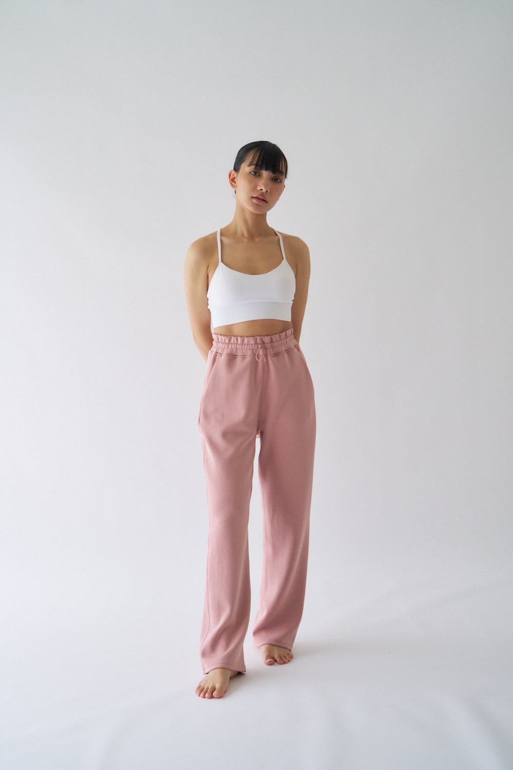 ZEN SEAMLESS スタンダードストレートパンツ