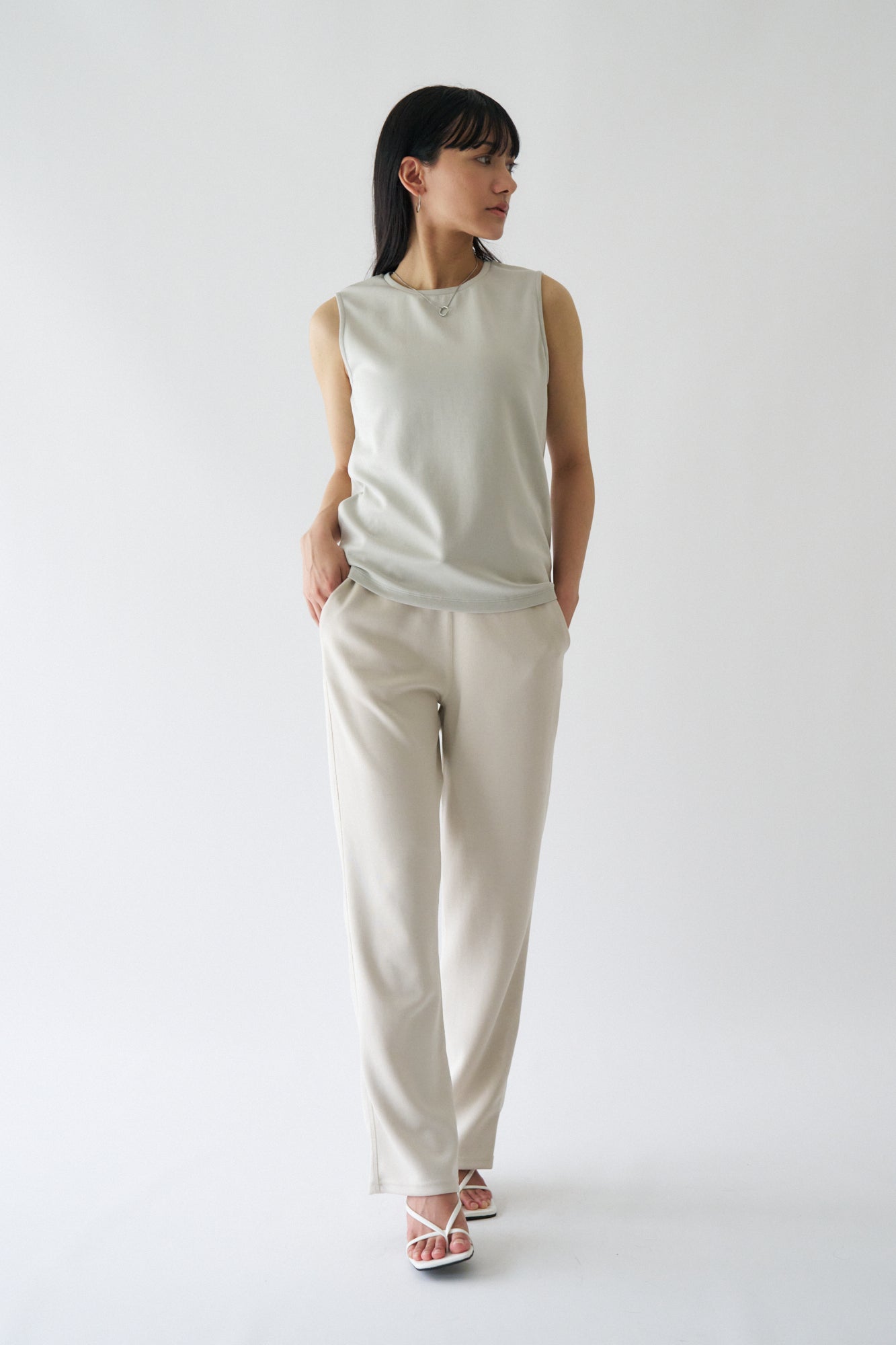 ZEN SEAMLESS スタンダートノースリーブシャツ