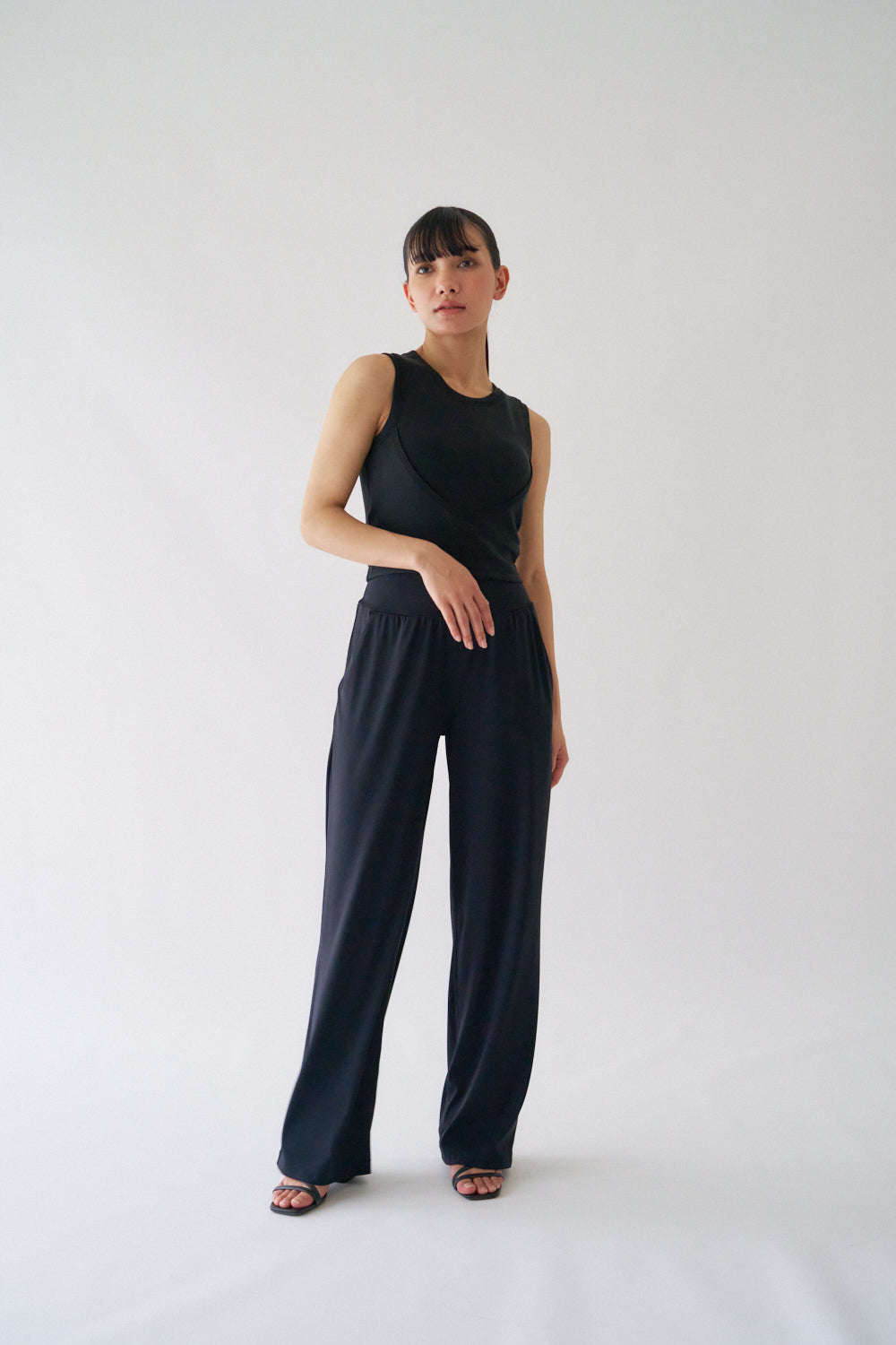 ZEN ESSENTIAL シグニチャー レギンスワイドパンツ
