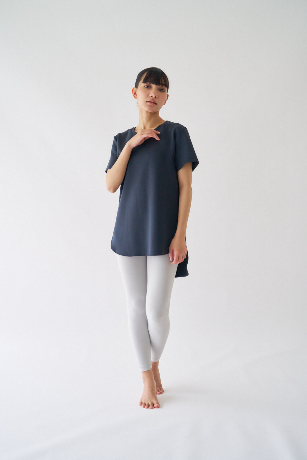 ZEN SEAMLESS カーブカットロングTシャツ