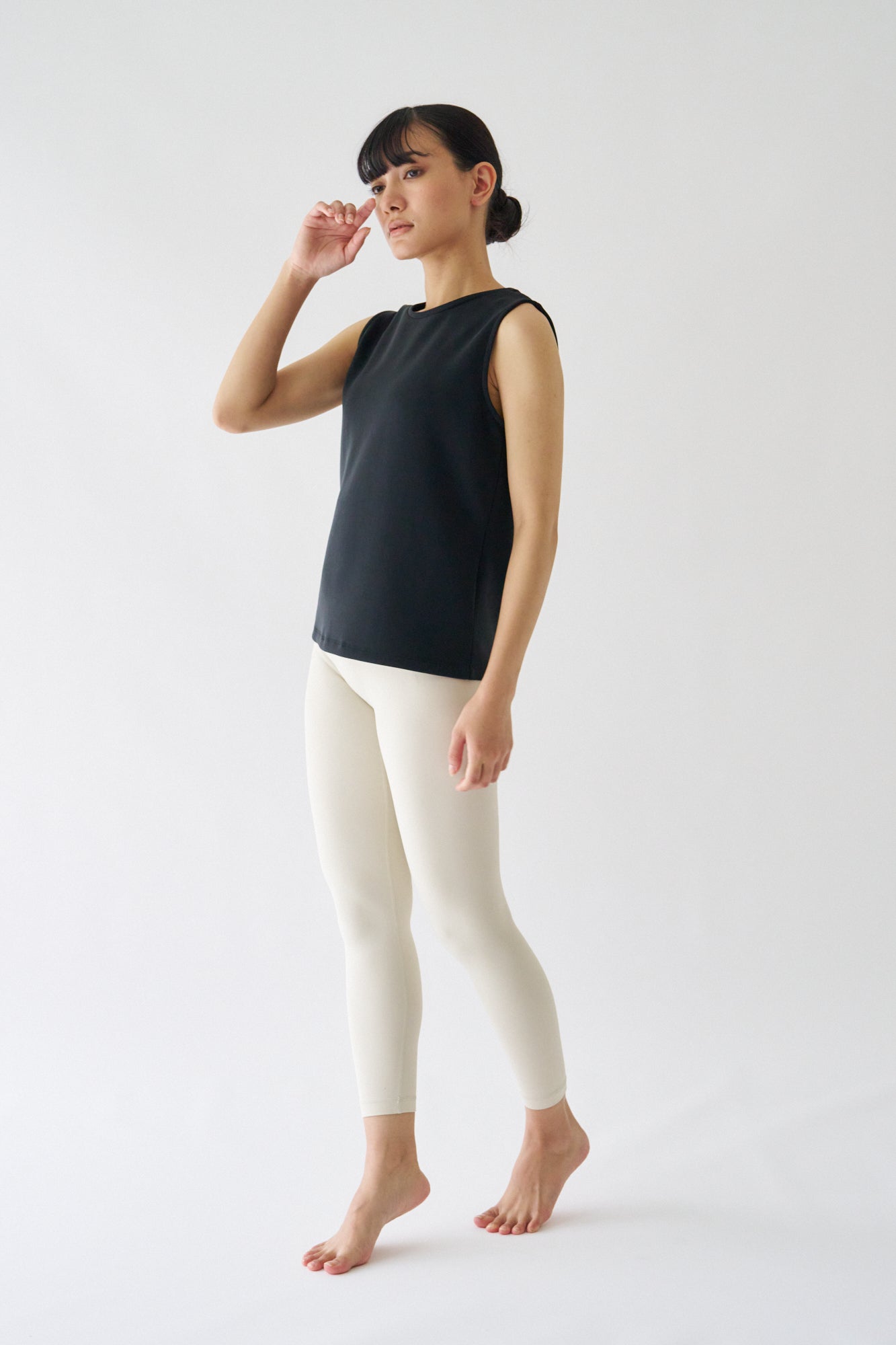 ZEN SEAMLESS スタンダートノースリーブシャツ
