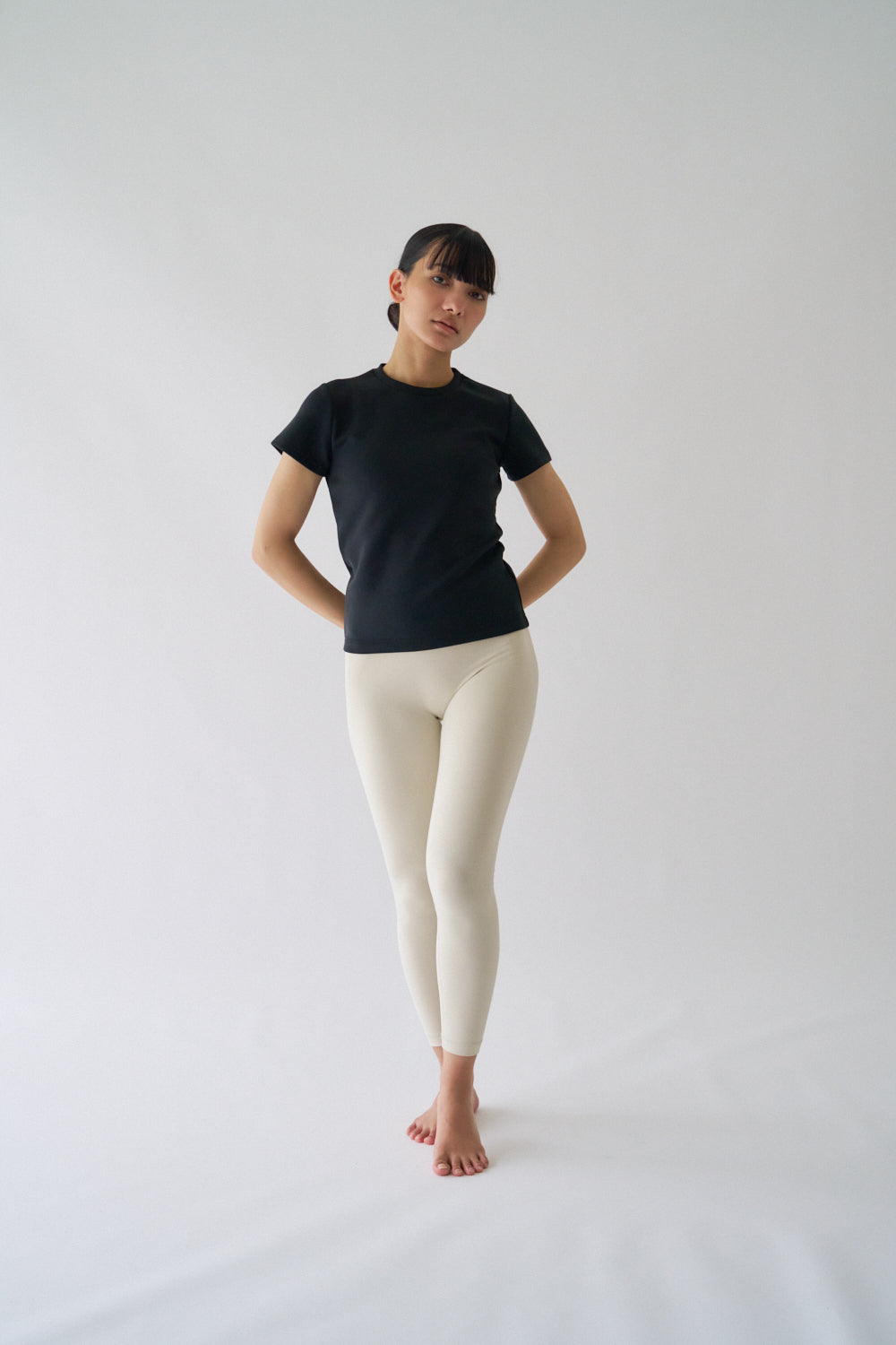 ZEN SEAMLESS フィットTシャツ