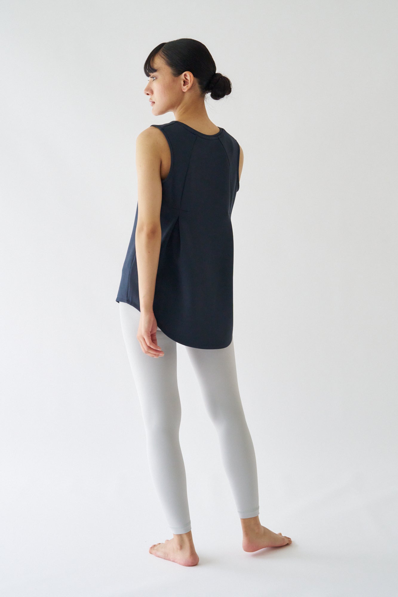 ZEN SEAMLESS バックカバータンクトップ