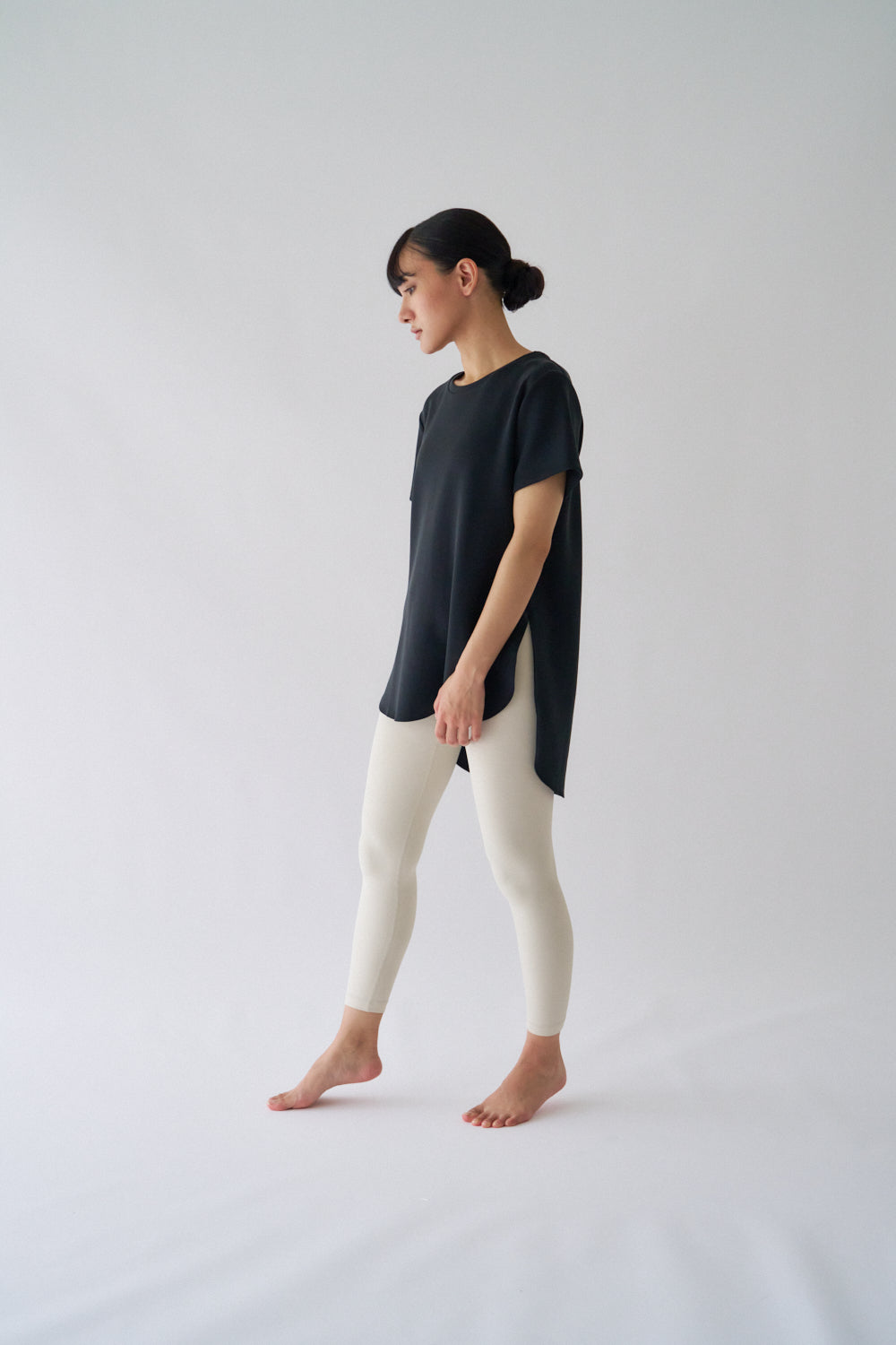 ZEN SEAMLESS カーブカットロングTシャツ