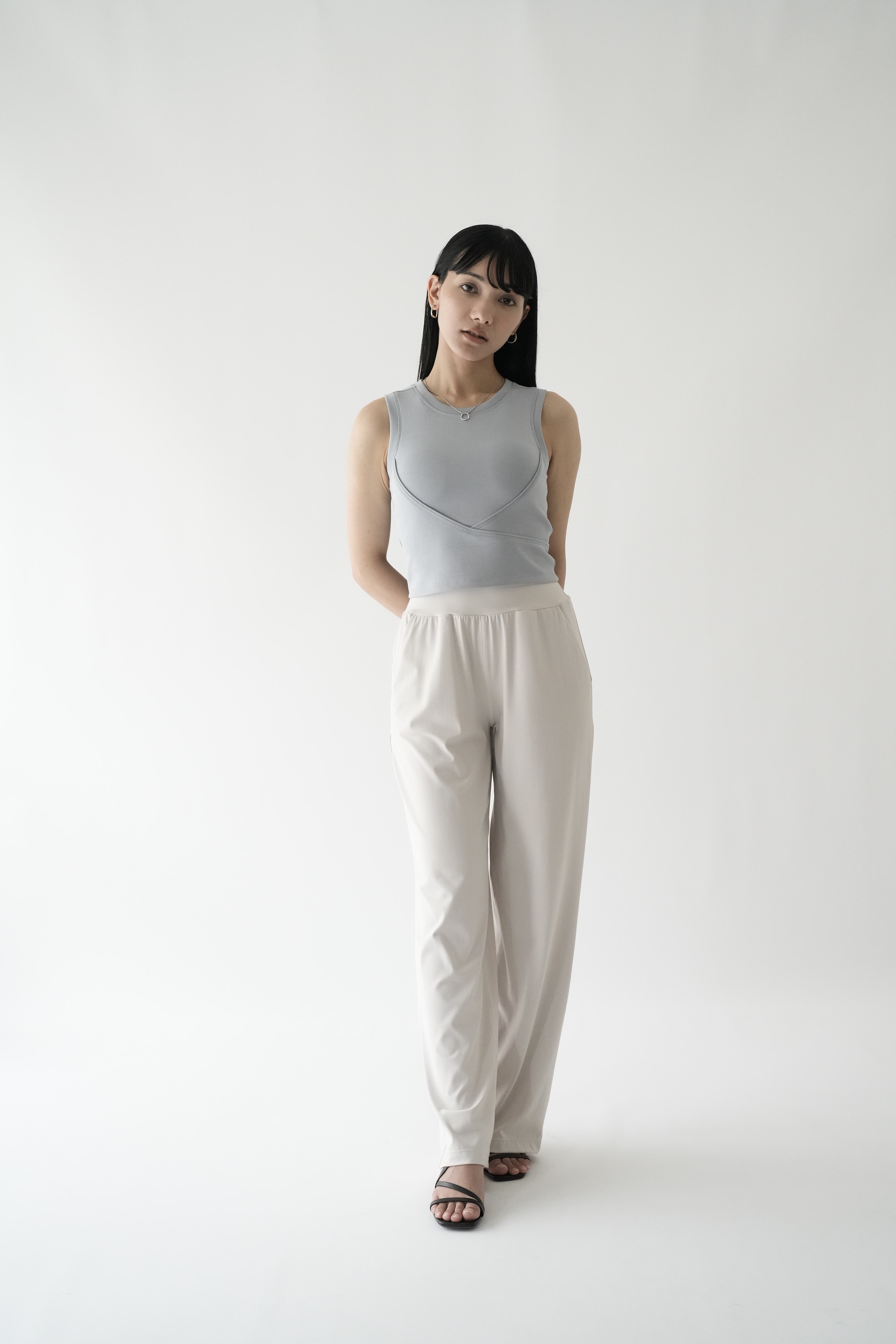 ZEN SEAMLESS クロスラインブラトップ