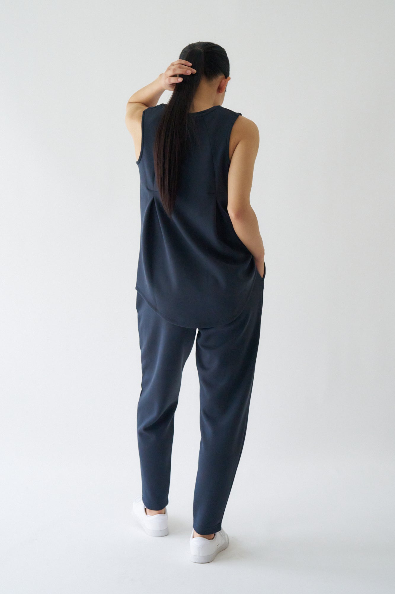ZEN SEAMLESS バックカバータンクトップ