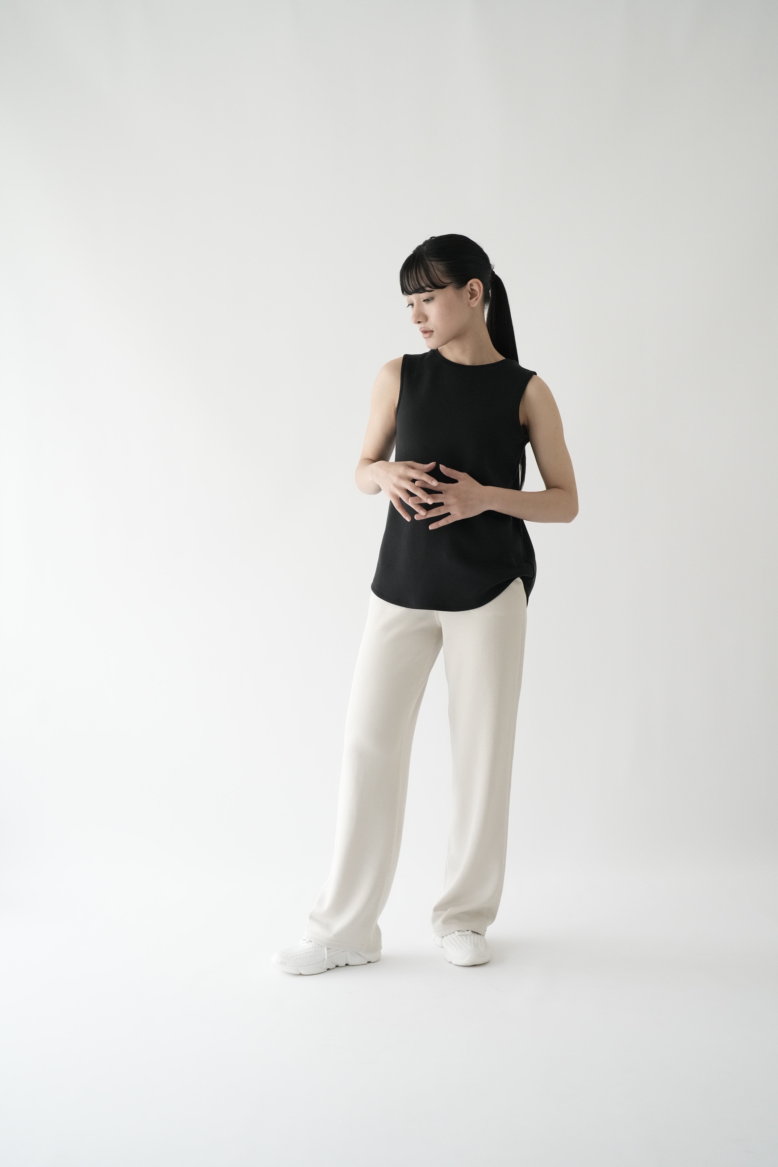 ZEN SEAMLESS コンフォートストレートパンツ