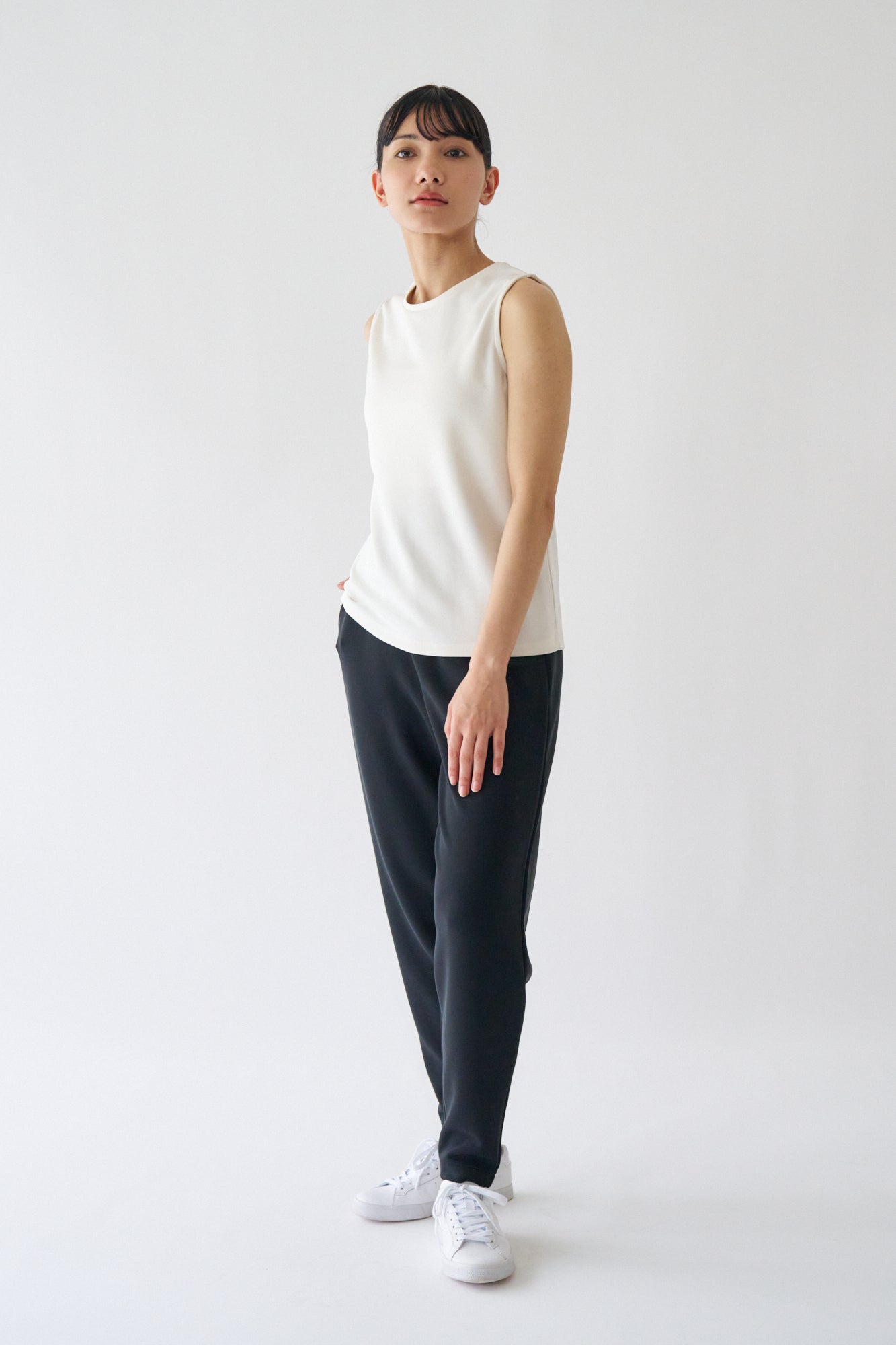 ZEN SEAMLESS スタンダートノースリーブシャツ