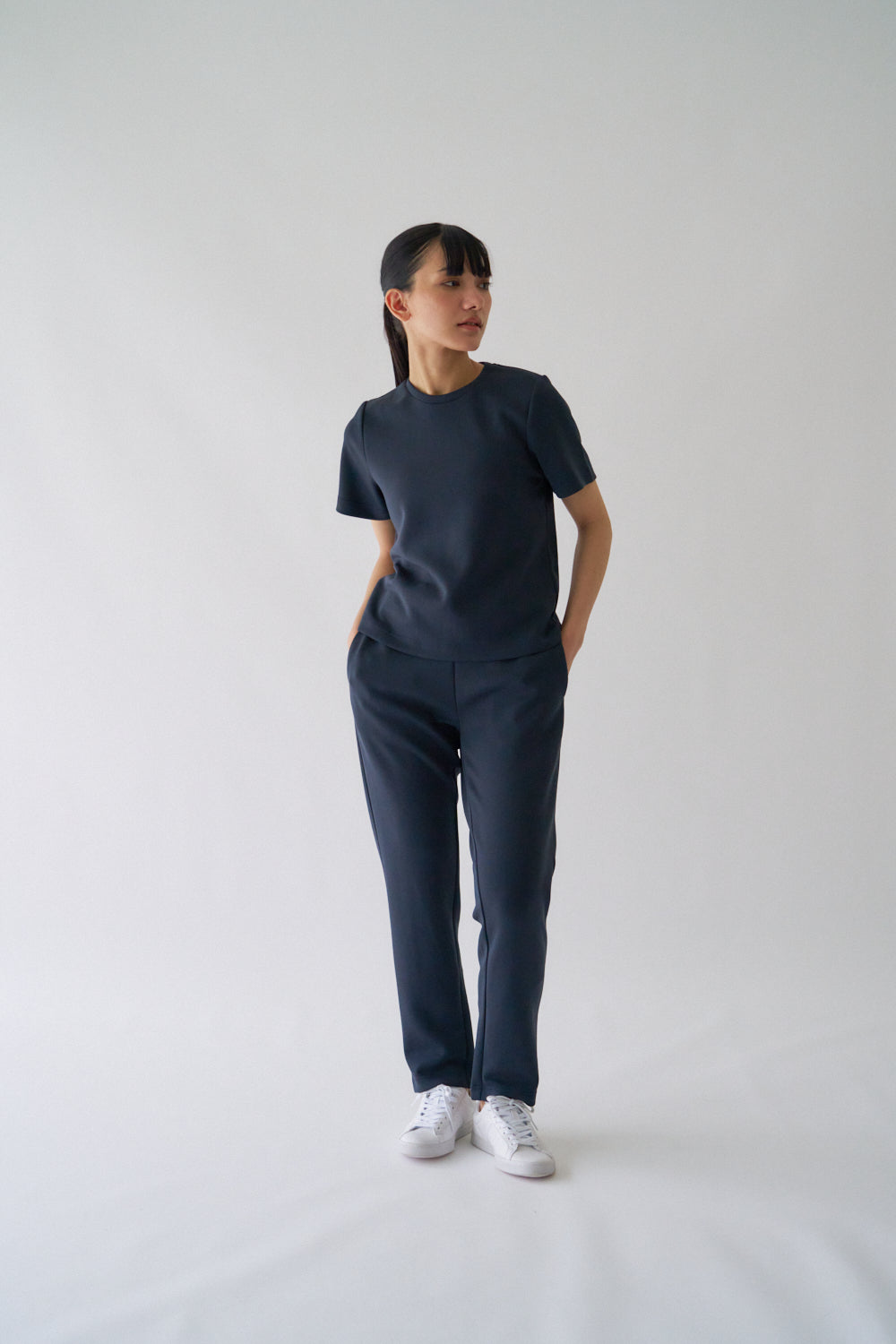 ZEN SEAMLESS テーパードパンツ