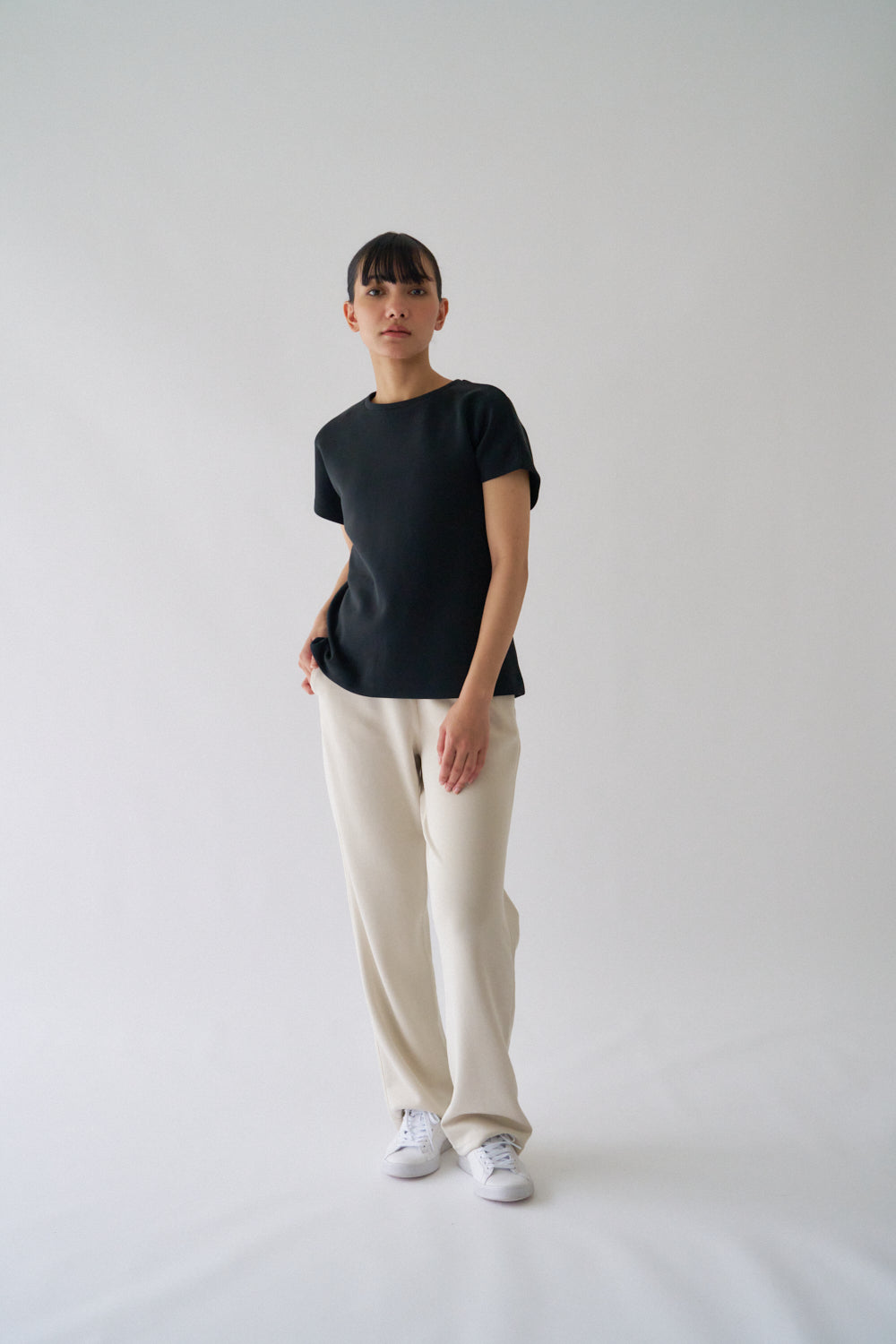 ZEN SEAMLESS スタンダードストレートパンツ