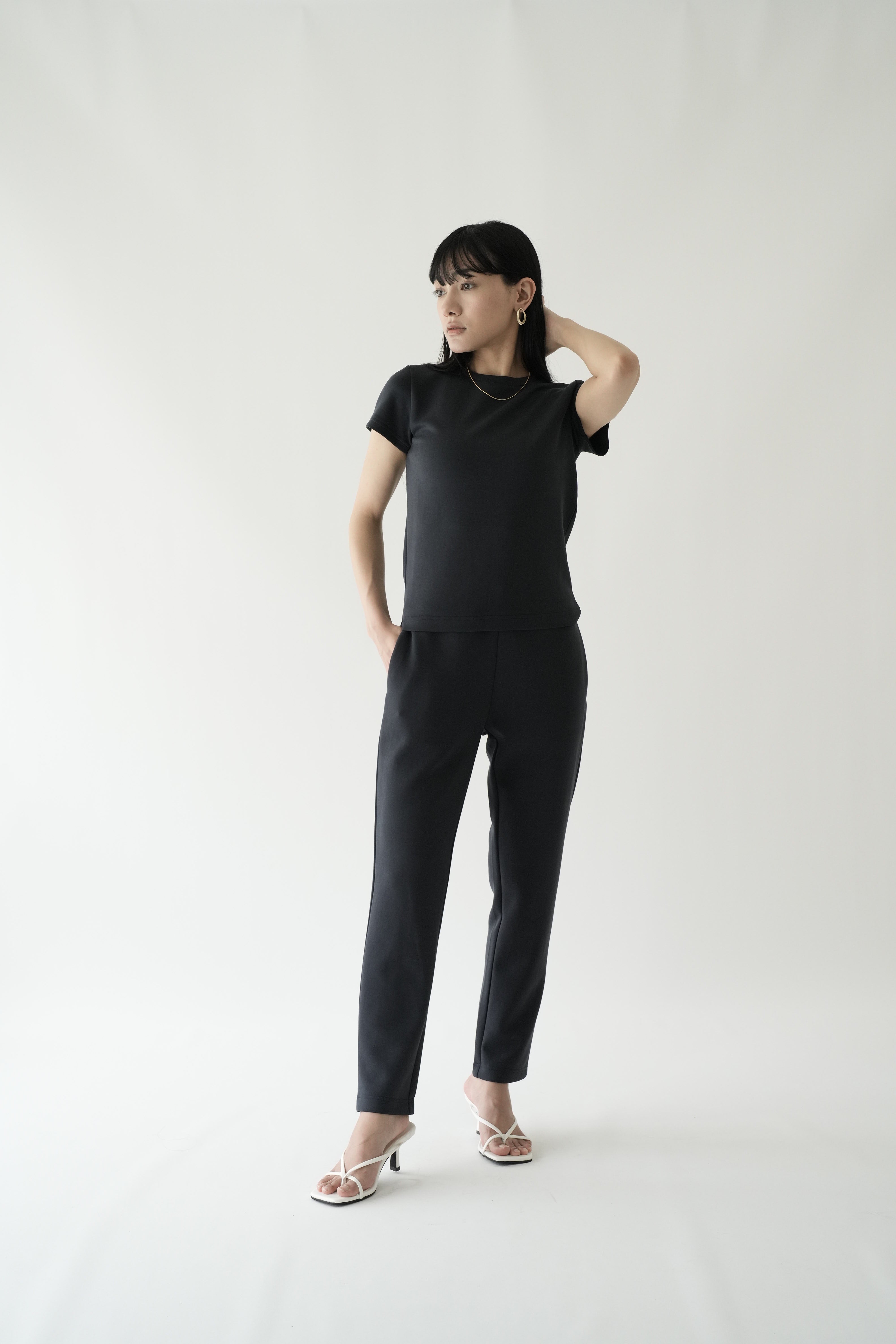 ZEN SEAMLESS フィットTシャツ