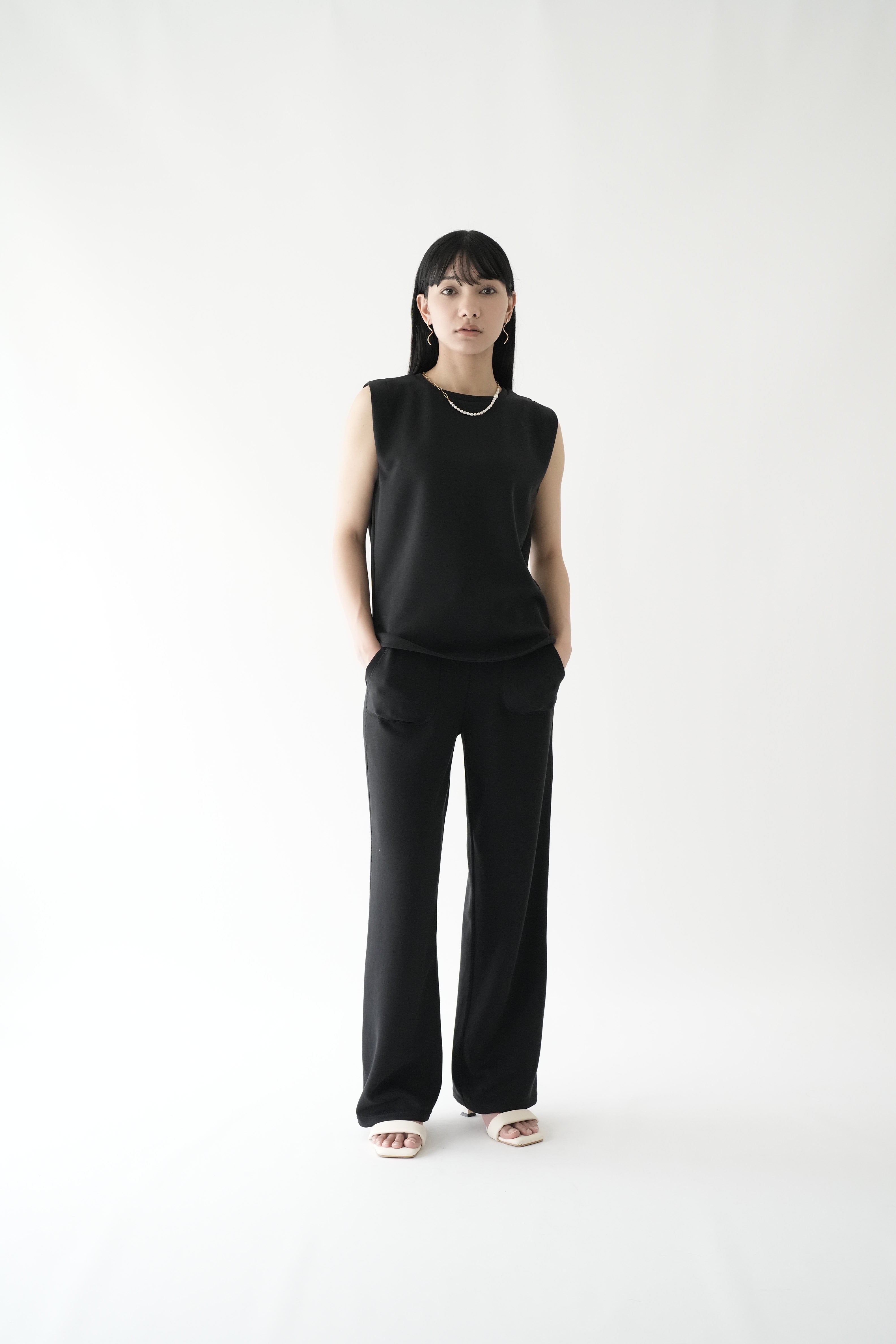 ZEN SEAMLESS コンフォートストレートパンツ