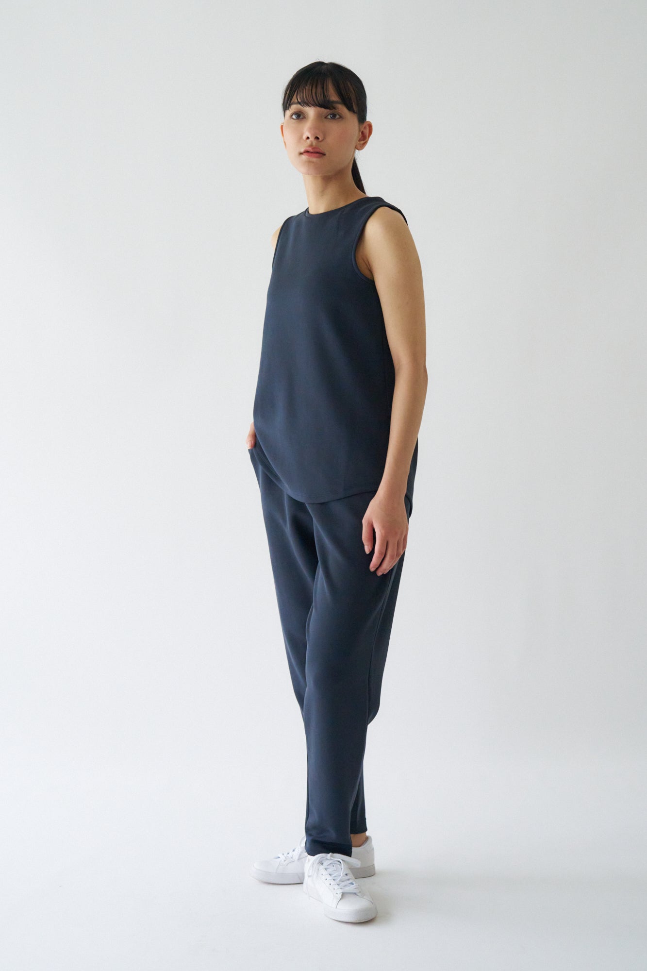 ZEN SEAMLESS バックカバータンクトップ