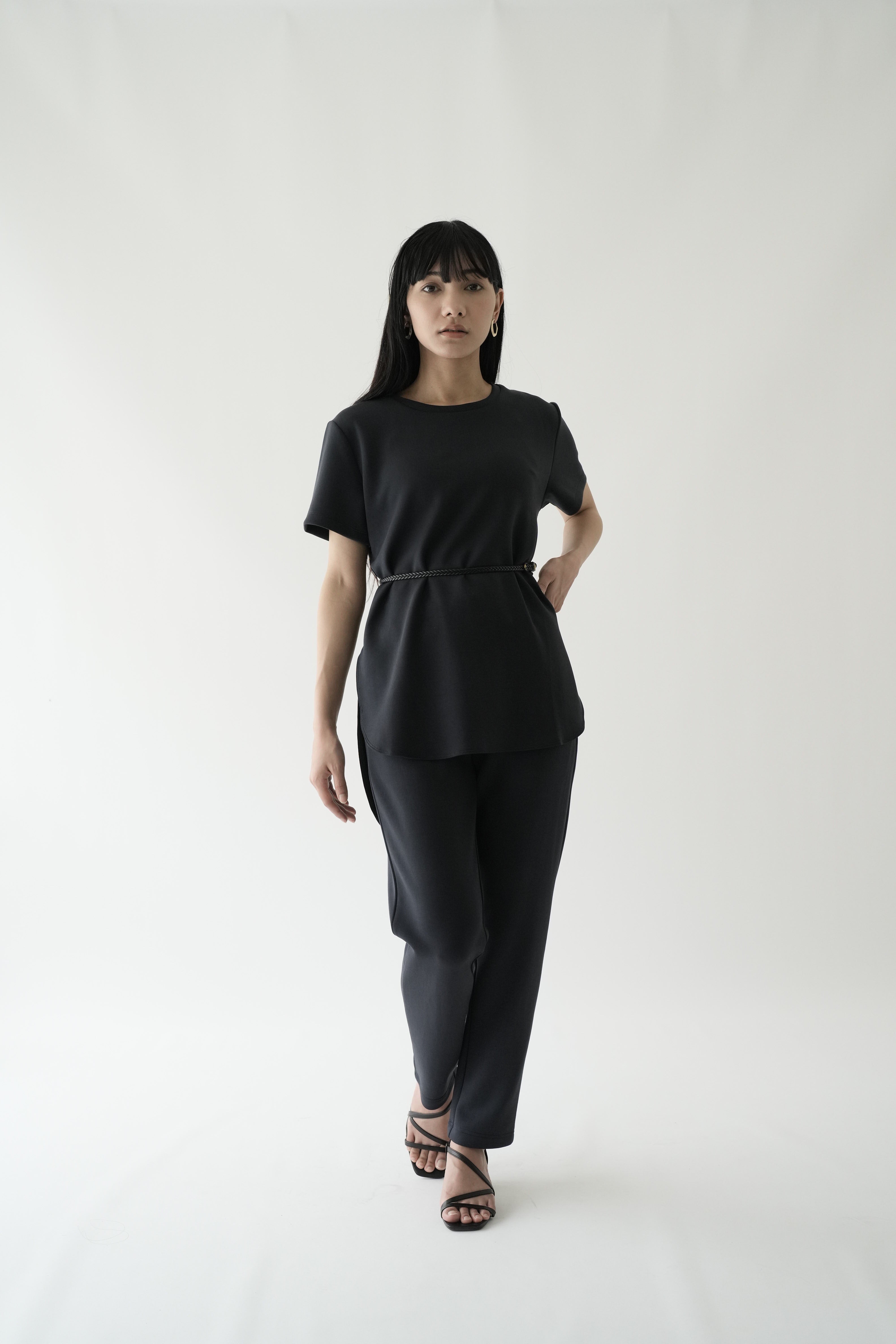 ZEN SEAMLESS カーブカットロングTシャツ