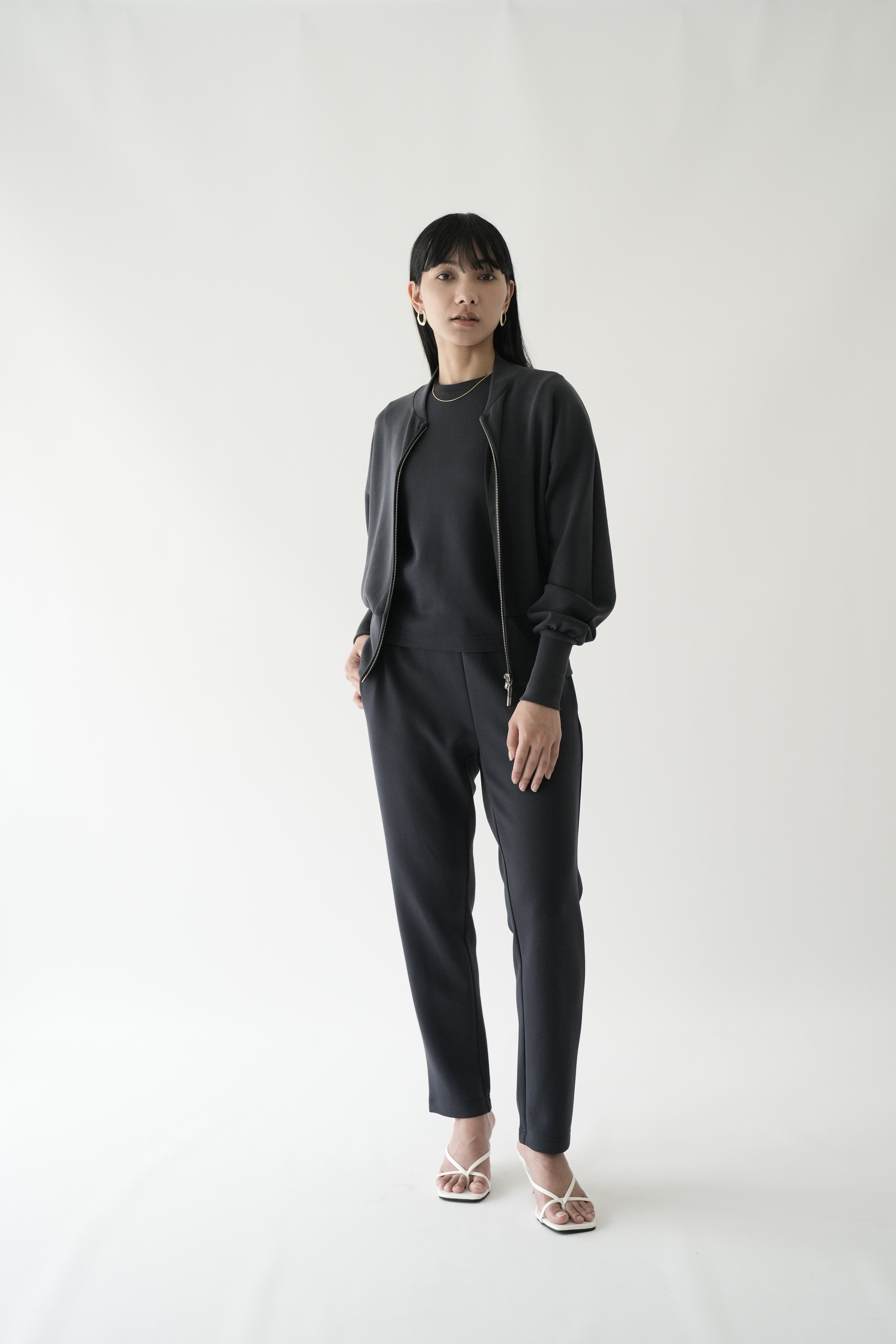 ZEN SEAMLESS フィットTシャツ