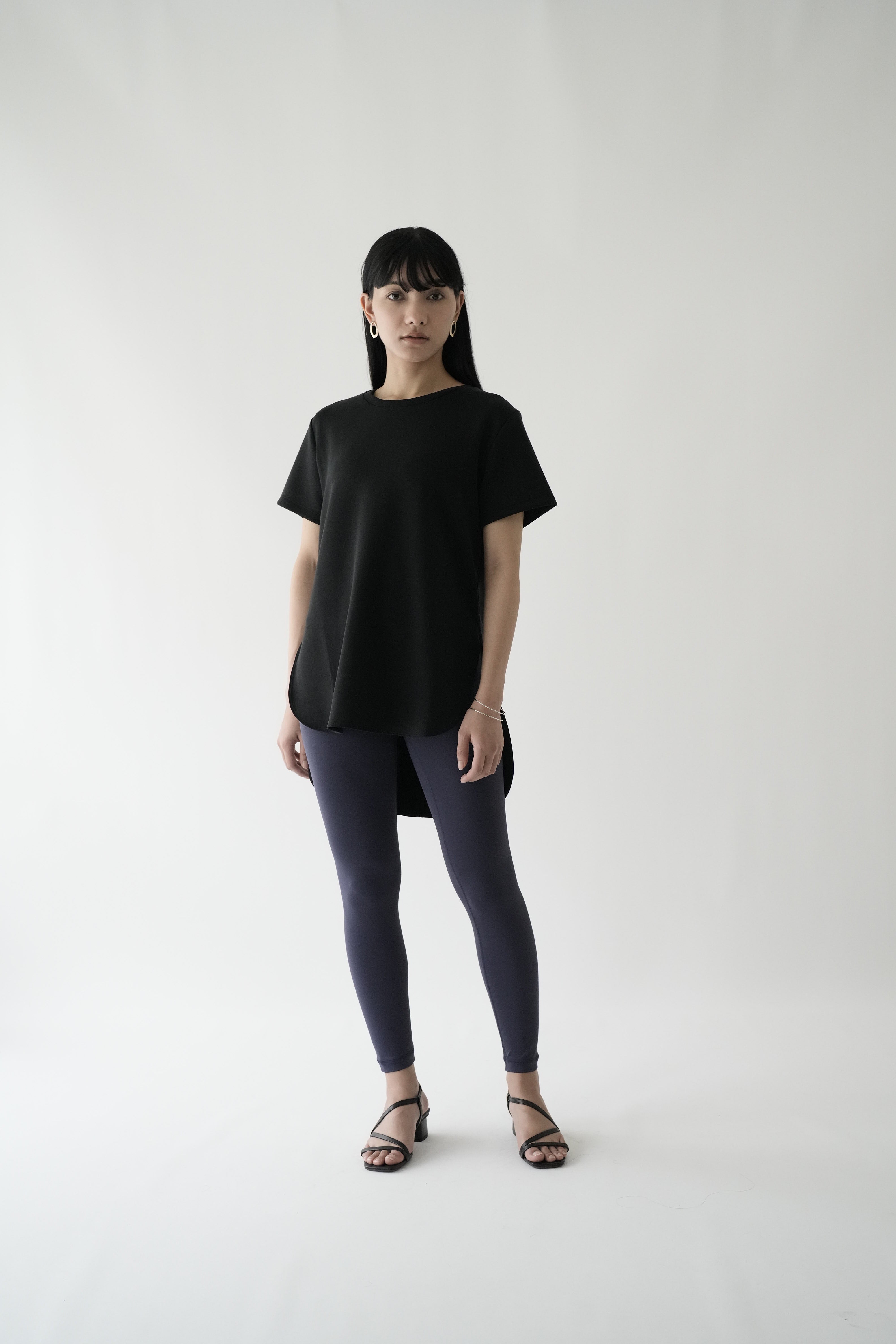 ZEN SEAMLESS カーブカットロングTシャツ