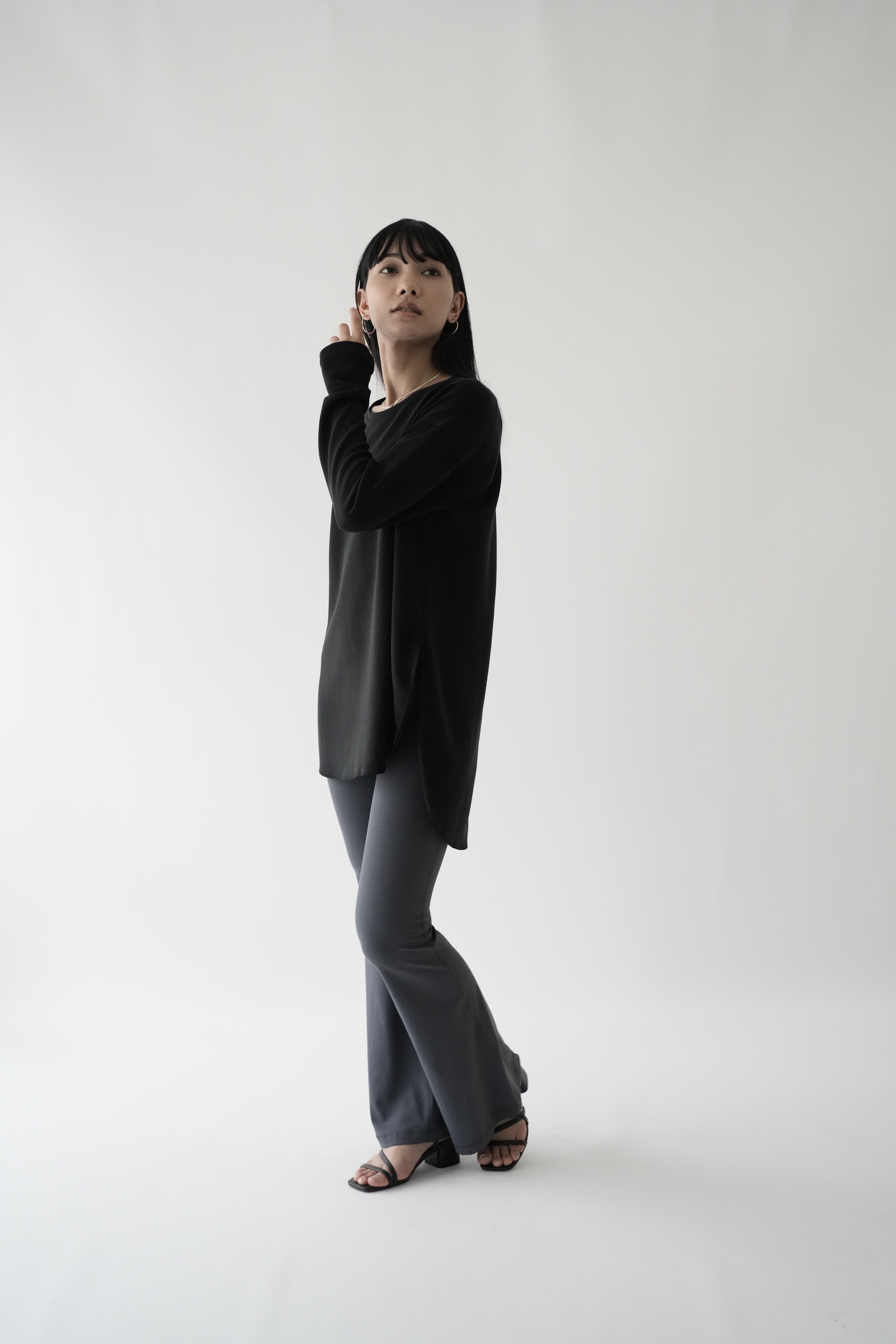 ZEN ESSENTIAL シグニチャー レギンスフレアパンツ
