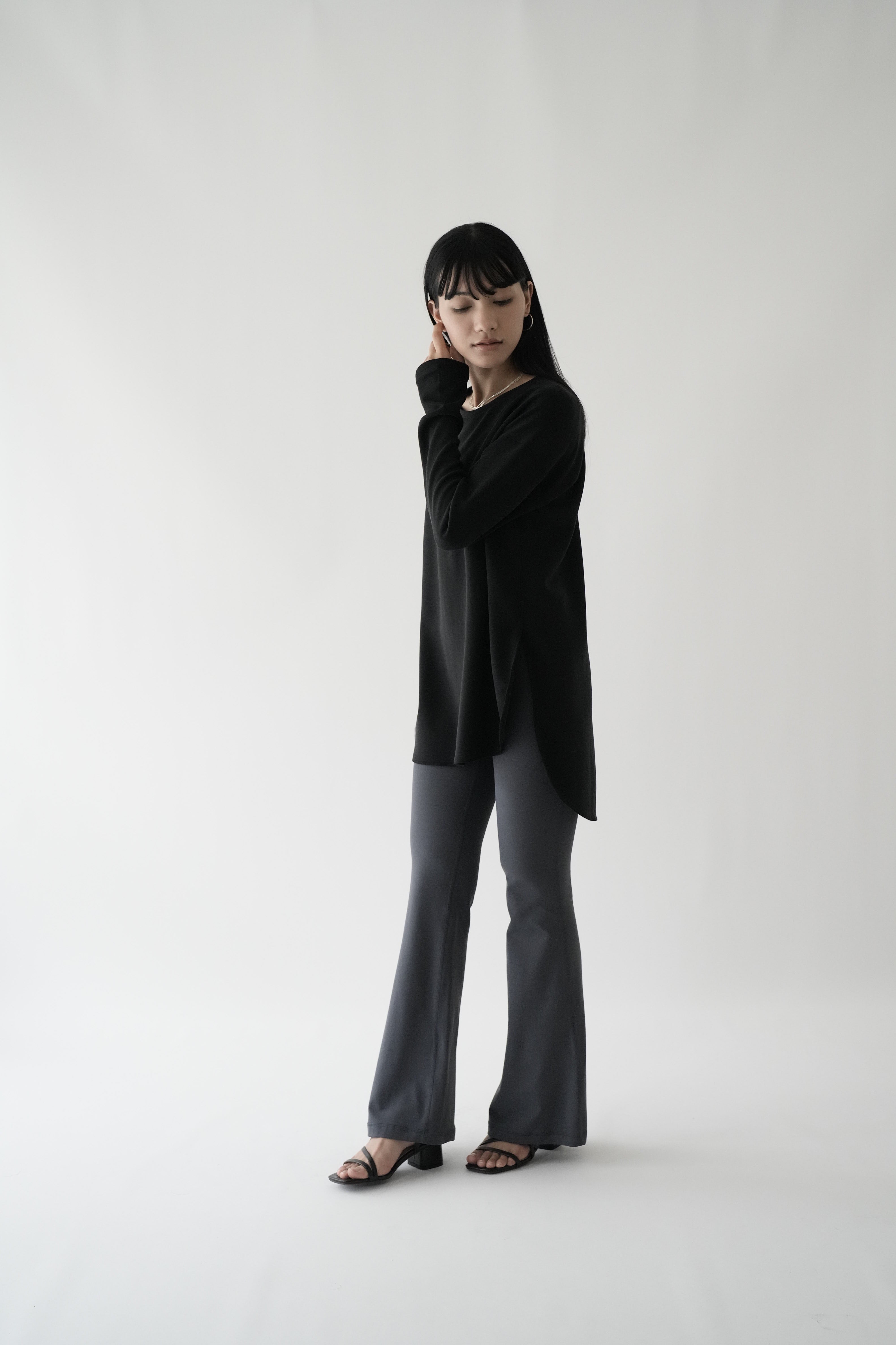 ZEN ESSENTIAL シグニチャー レギンスフレアパンツ