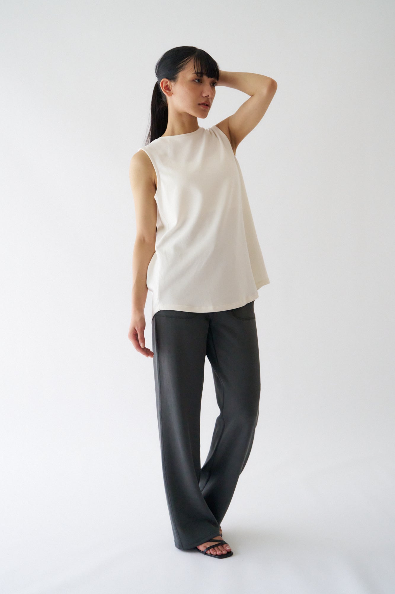 ZEN SEAMLESS バックカバータンクトップ