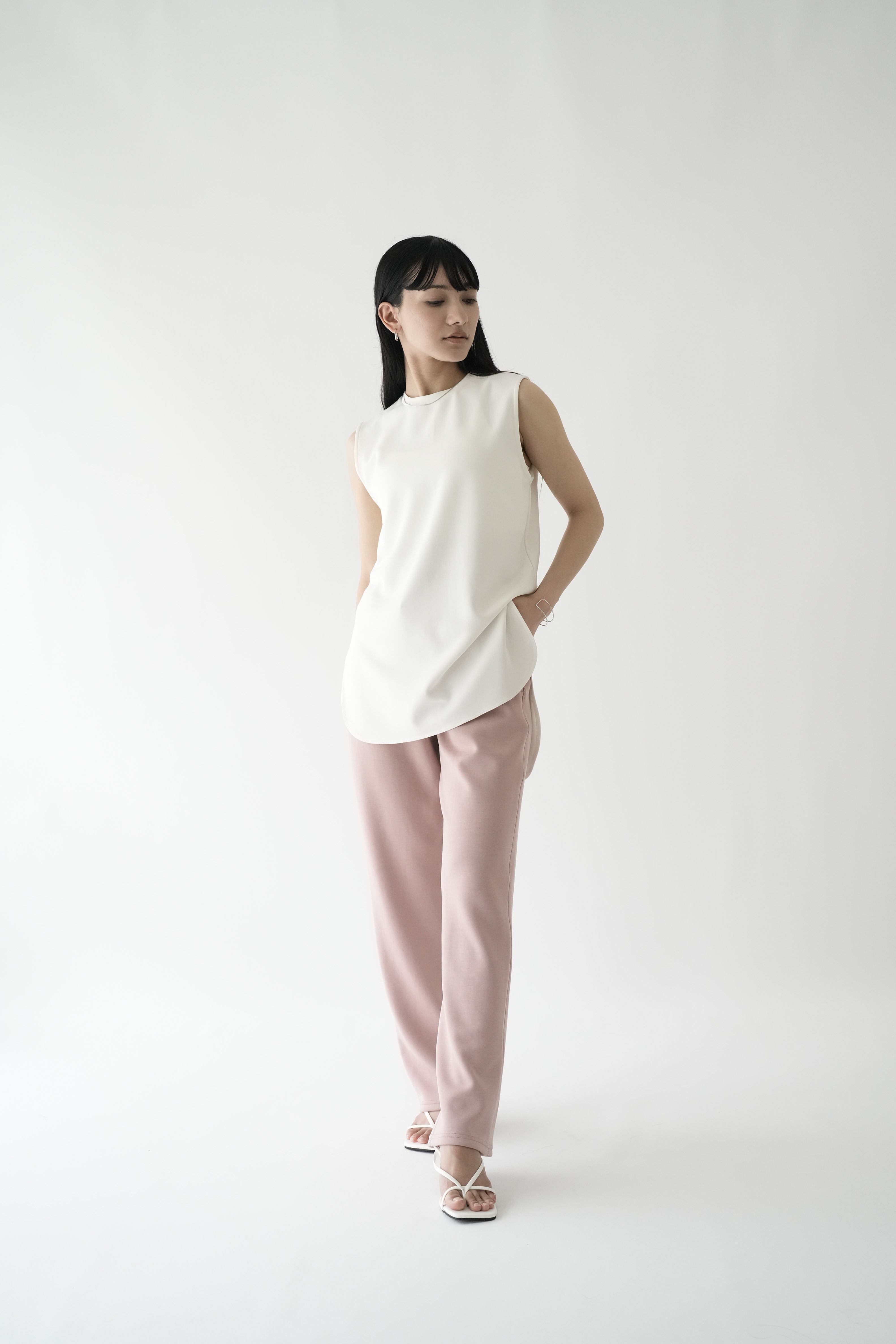 ZEN SEAMLESS カーブカットロングノースリーブシャツ