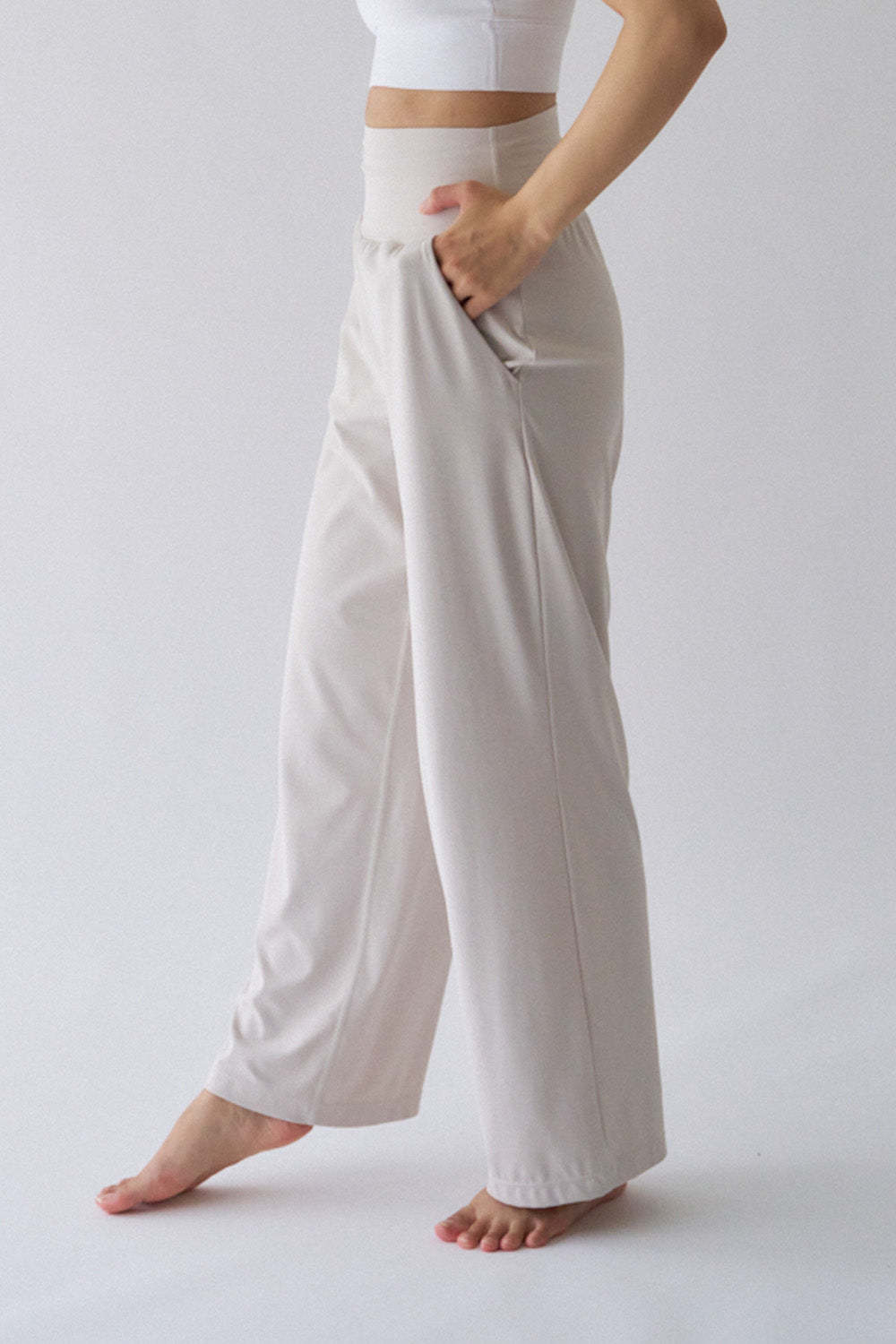 ZEN ESSENTIAL シグニチャー レギンスワイドパンツ