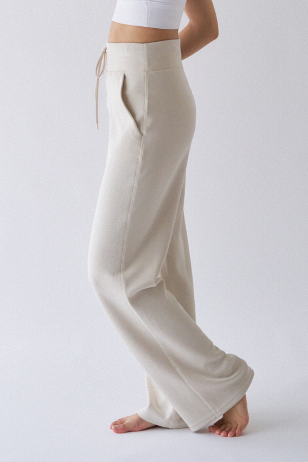 ZEN SEAMLESS コンフォートストレートパンツ