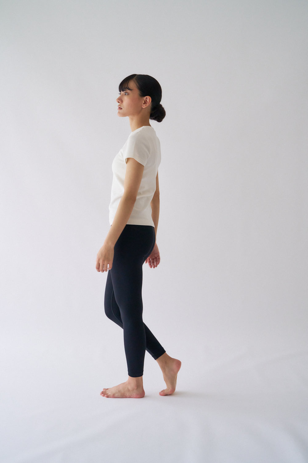 ZEN SEAMLESS フィットTシャツ