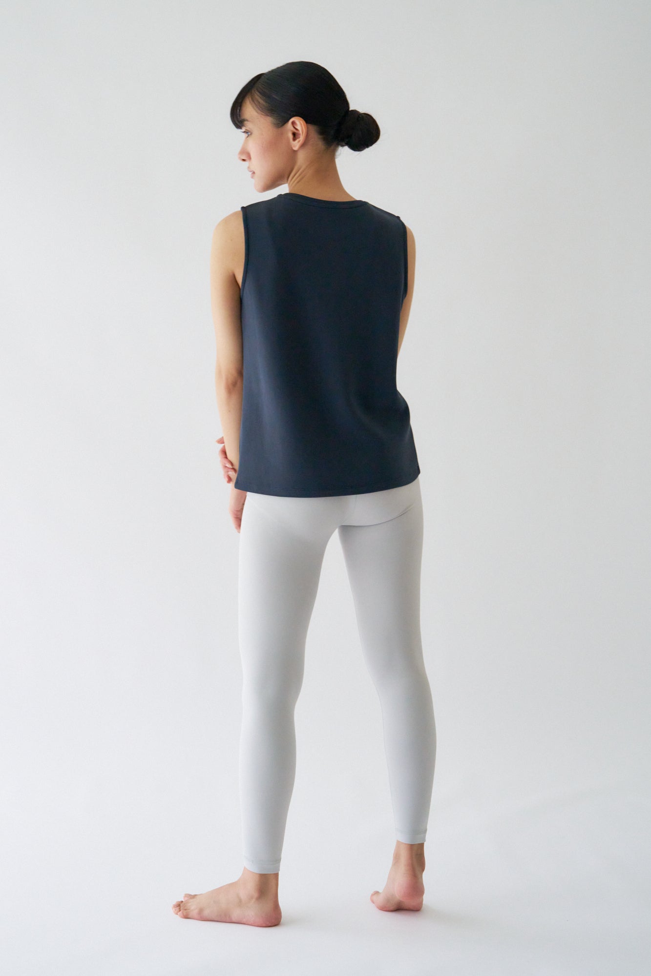 ZEN SEAMLESS スタンダートノースリーブシャツ