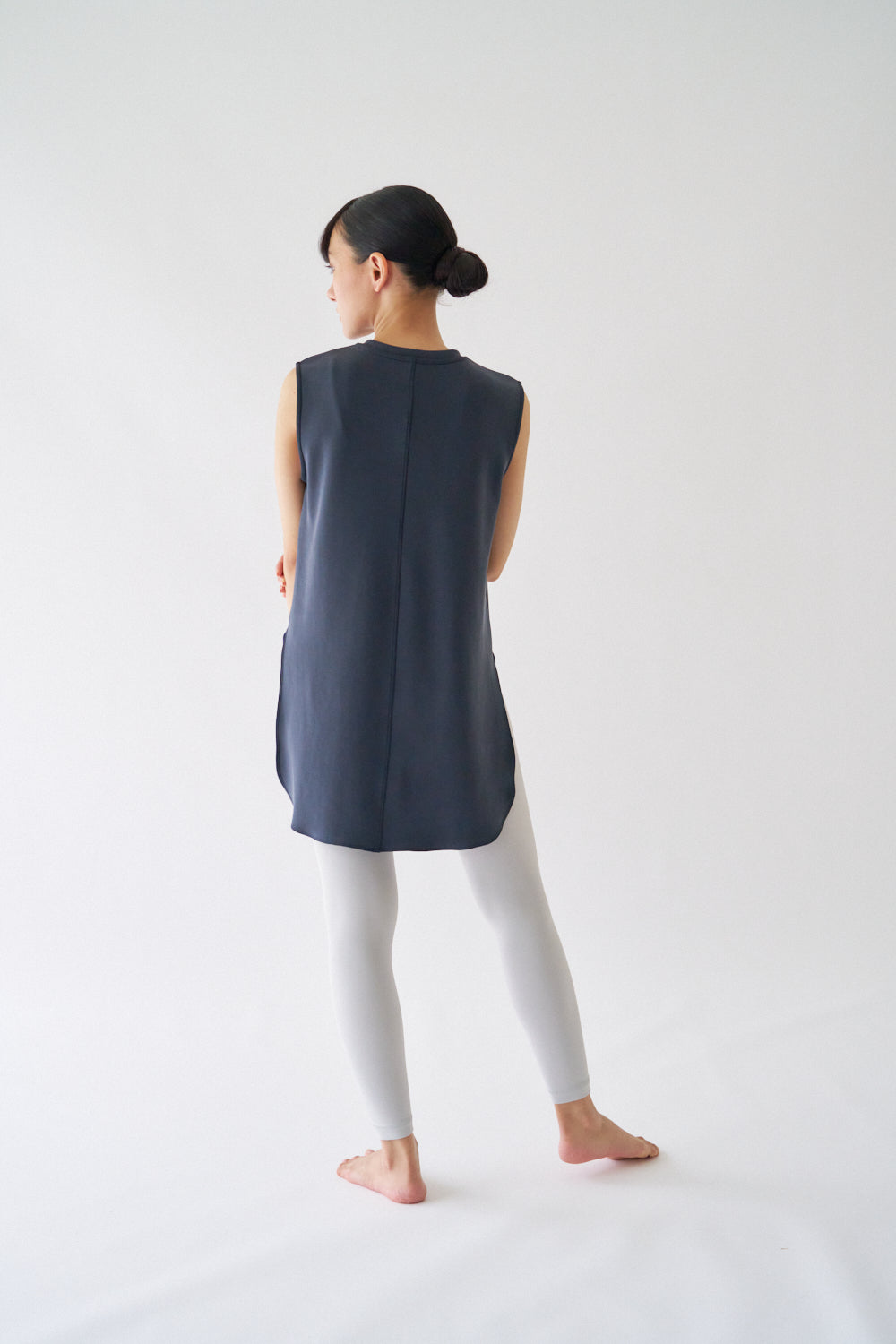 ZEN SEAMLESS カーブカットロングノースリーブシャツ