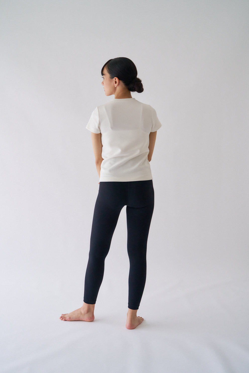 ZEN SEAMLESS フィットTシャツ