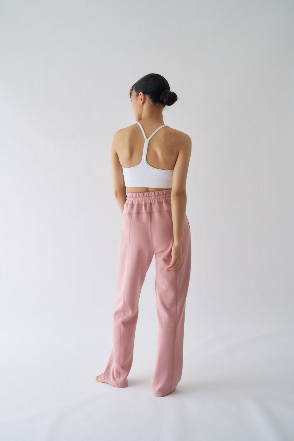 ZEN SEAMLESS スタンダードストレートパンツ