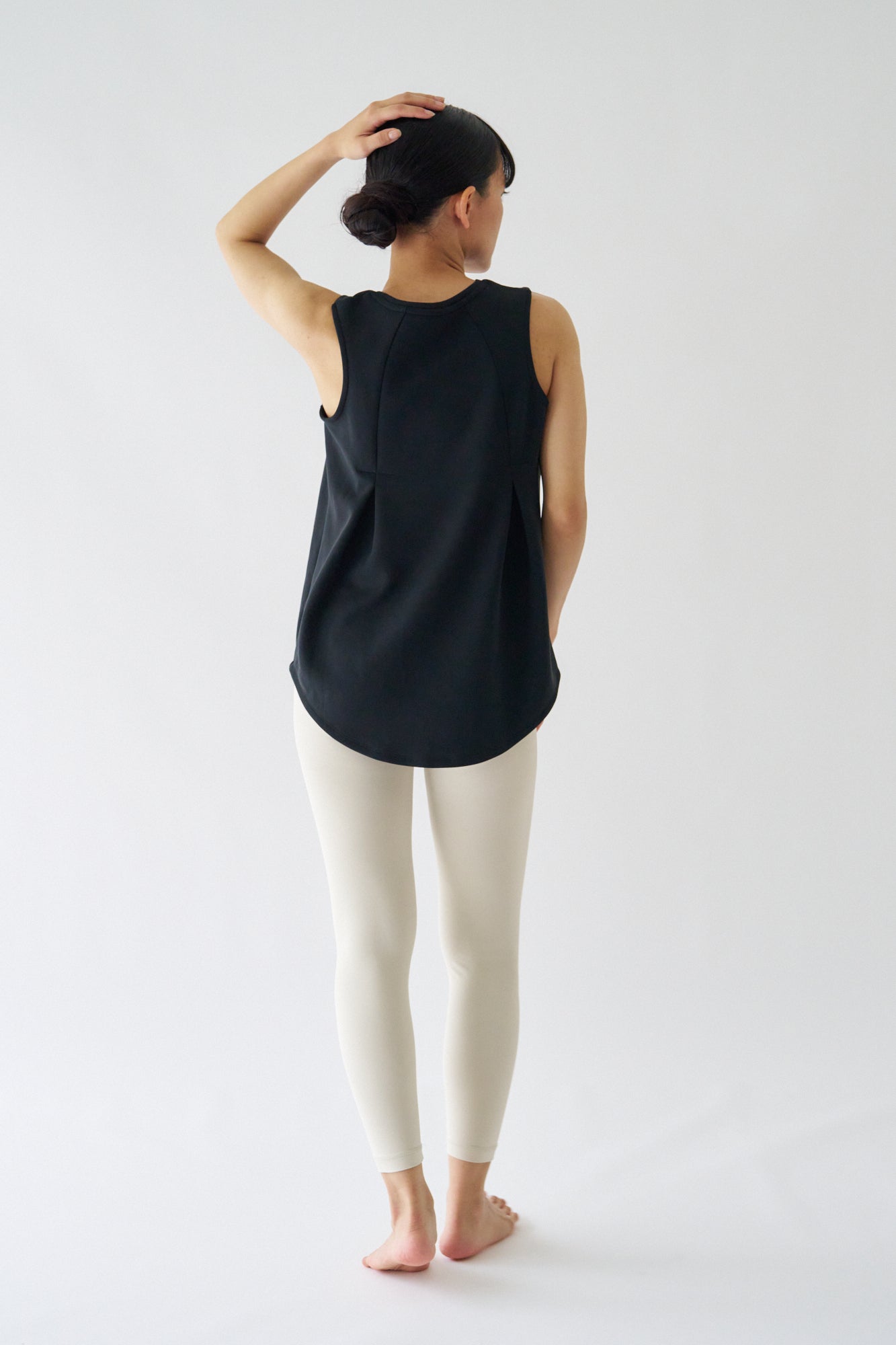 ZEN SEAMLESS バックカバータンクトップ