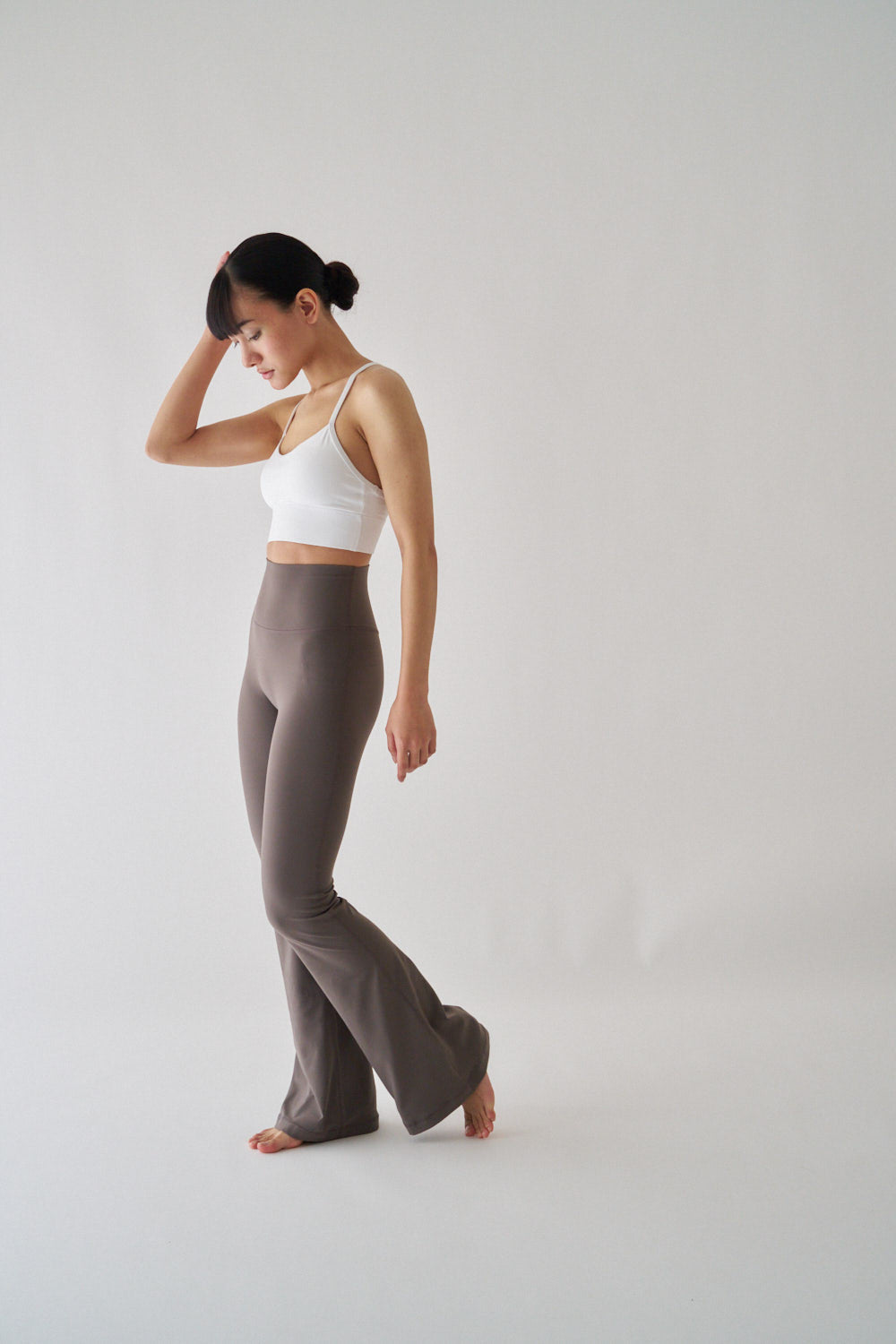 ZEN ESSENTIAL シグニチャー レギンスフレアパンツ