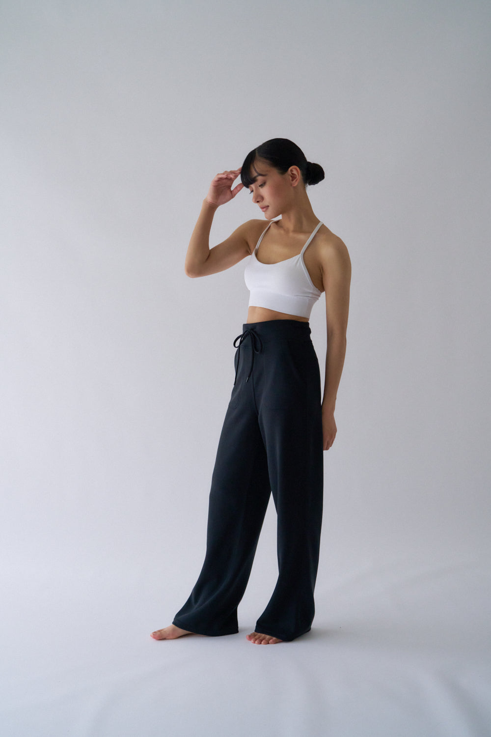 ZEN SEAMLESS コンフォートストレートパンツ
