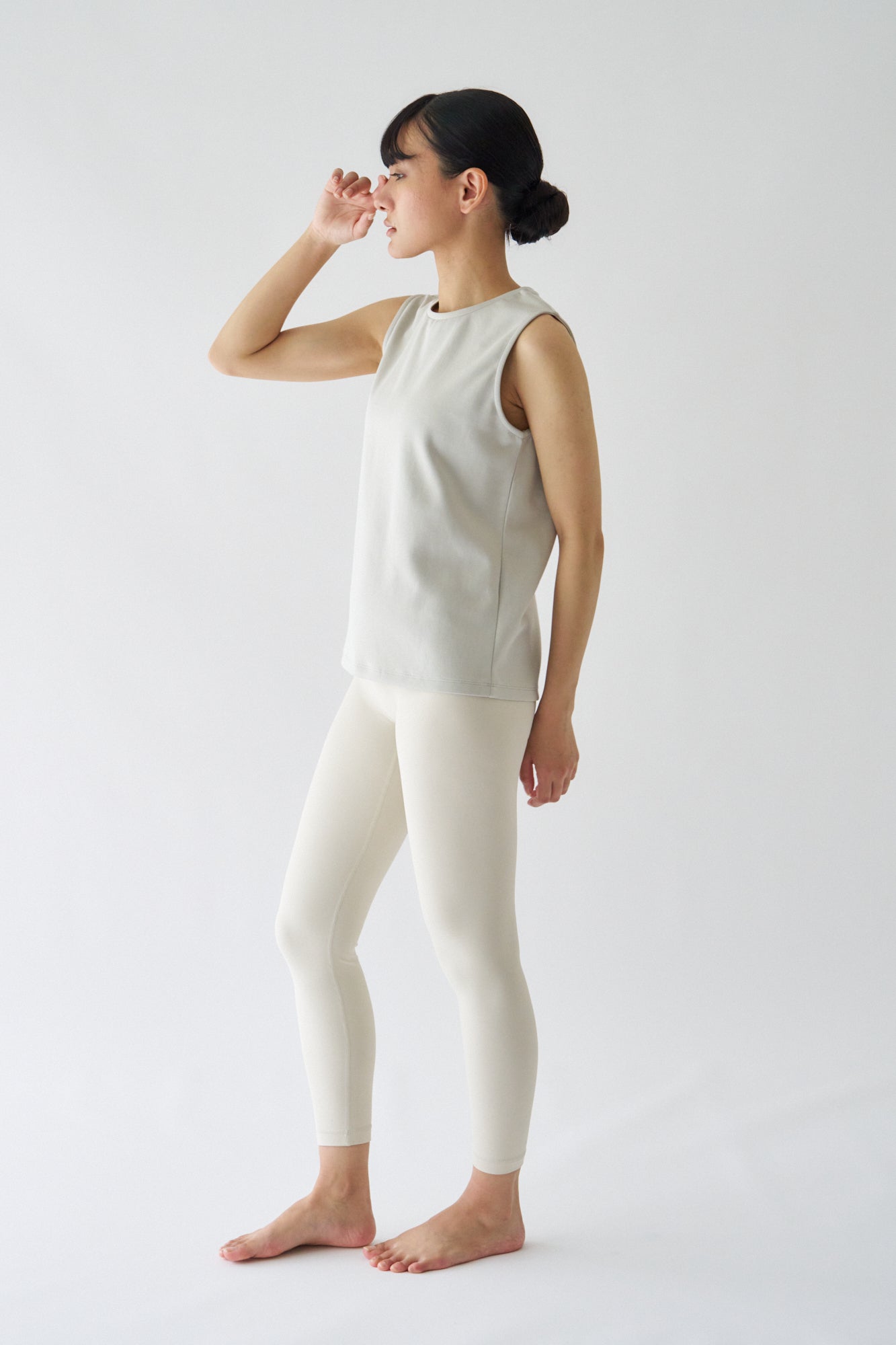 ZEN SEAMLESS スタンダートノースリーブシャツ