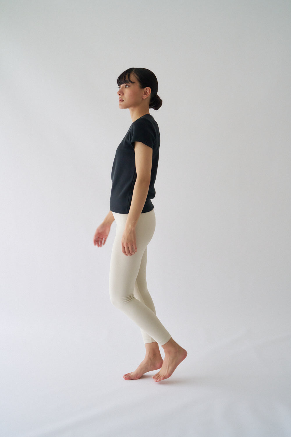 ZEN SEAMLESS フィットTシャツ