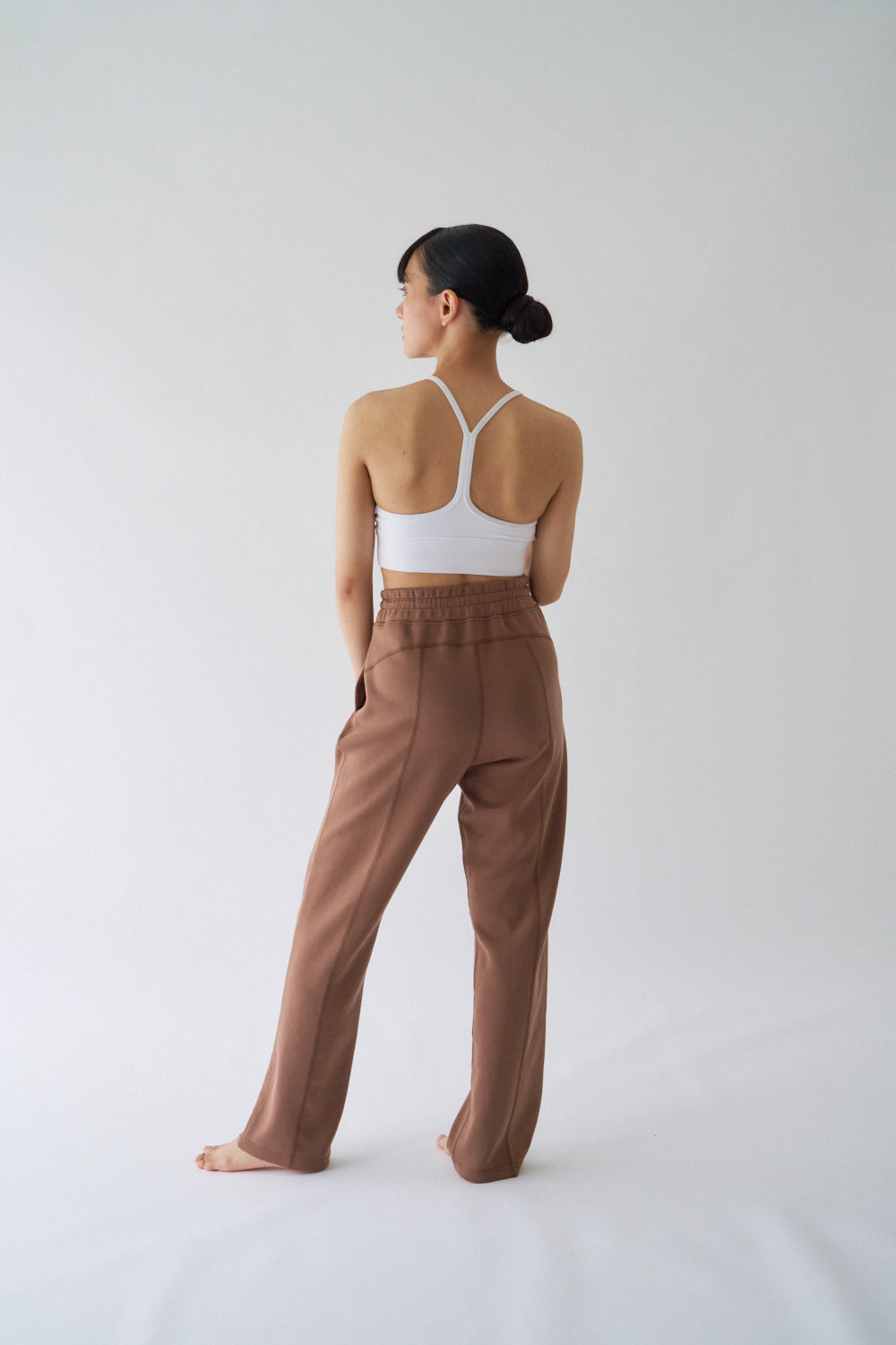 ZEN SEAMLESS スタンダードストレートパンツ