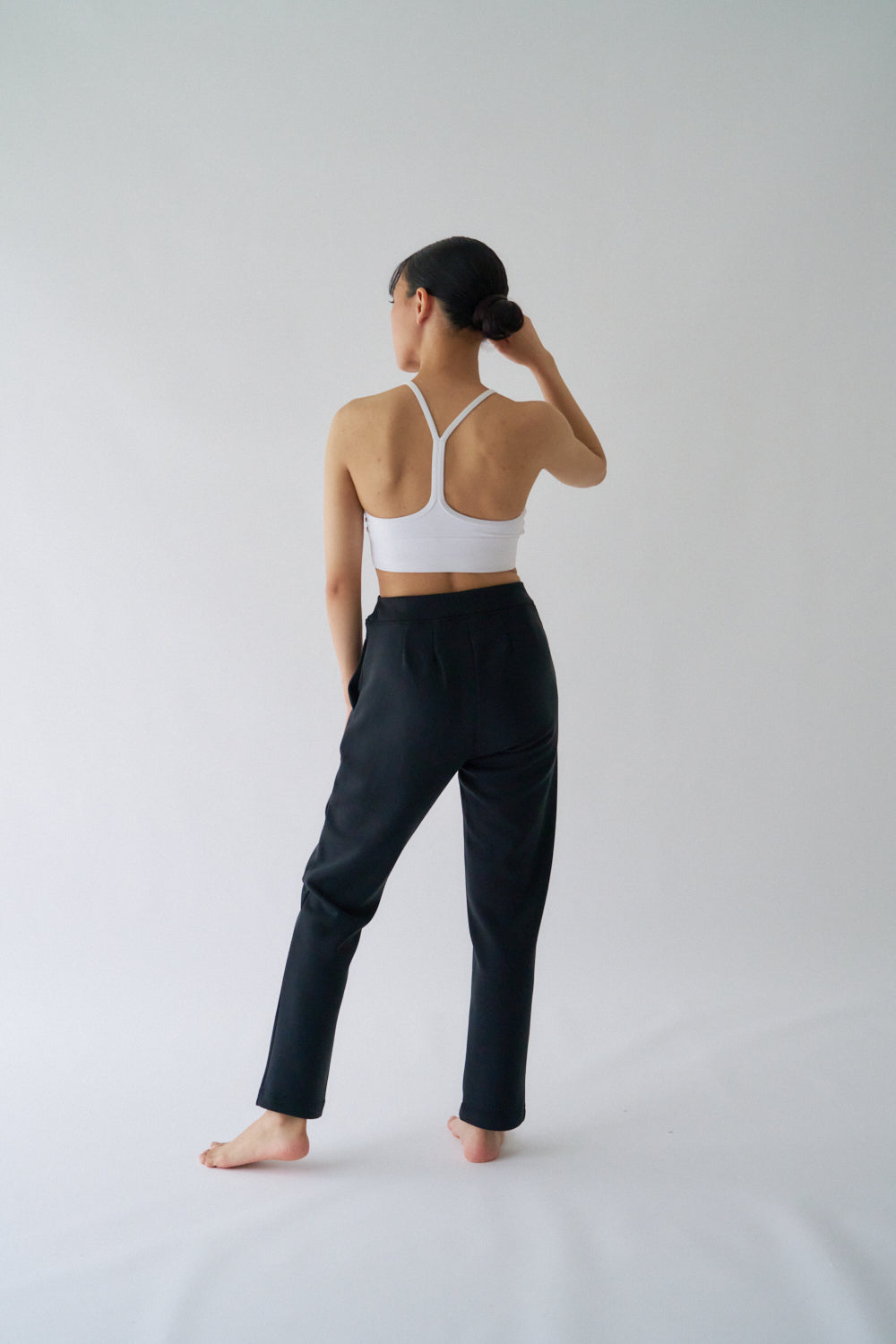 ZEN SEAMLESS テーパードパンツ