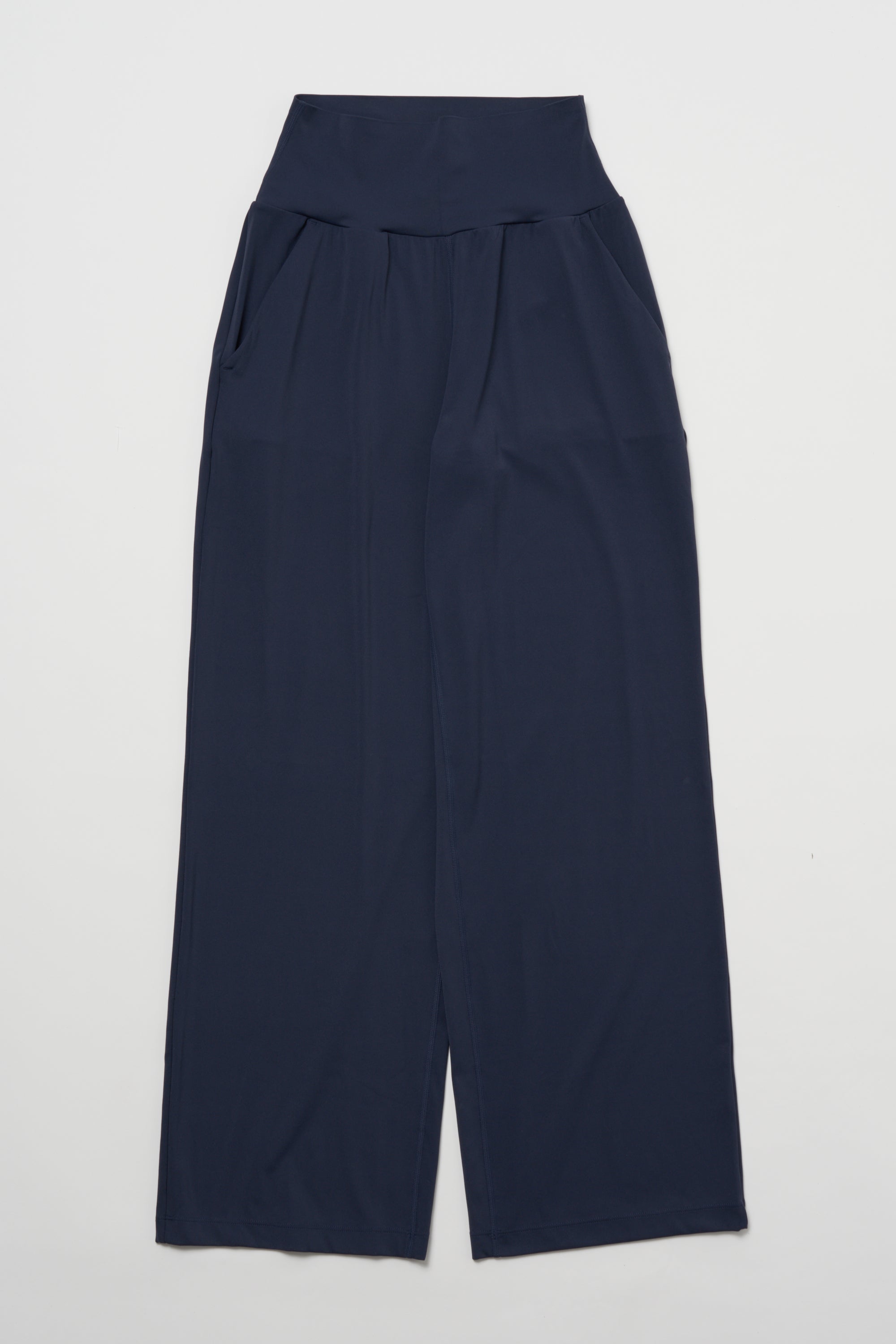 ZEN ESSENTIAL シグニチャー レギンスワイドパンツ