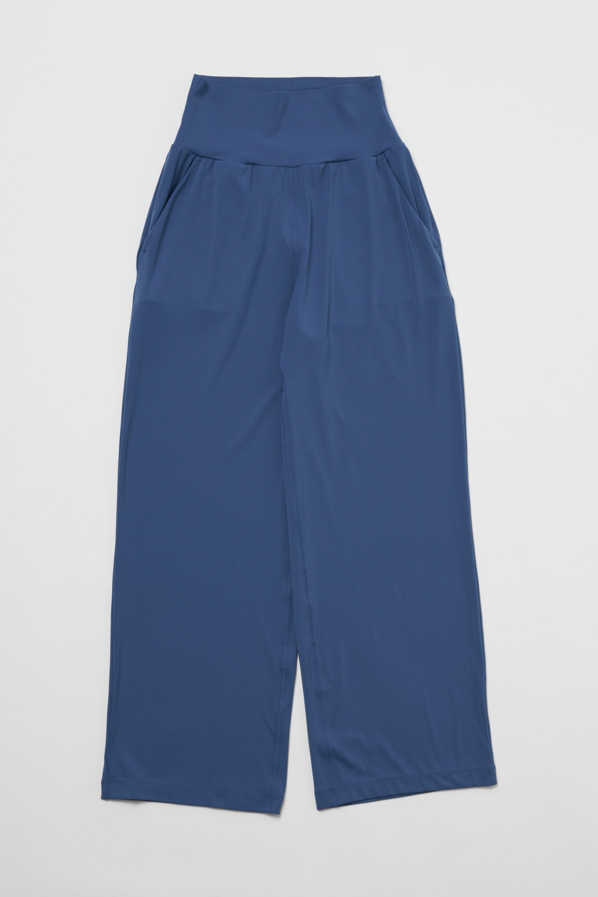 ZEN ESSENTIAL シグニチャー レギンスワイドパンツ
