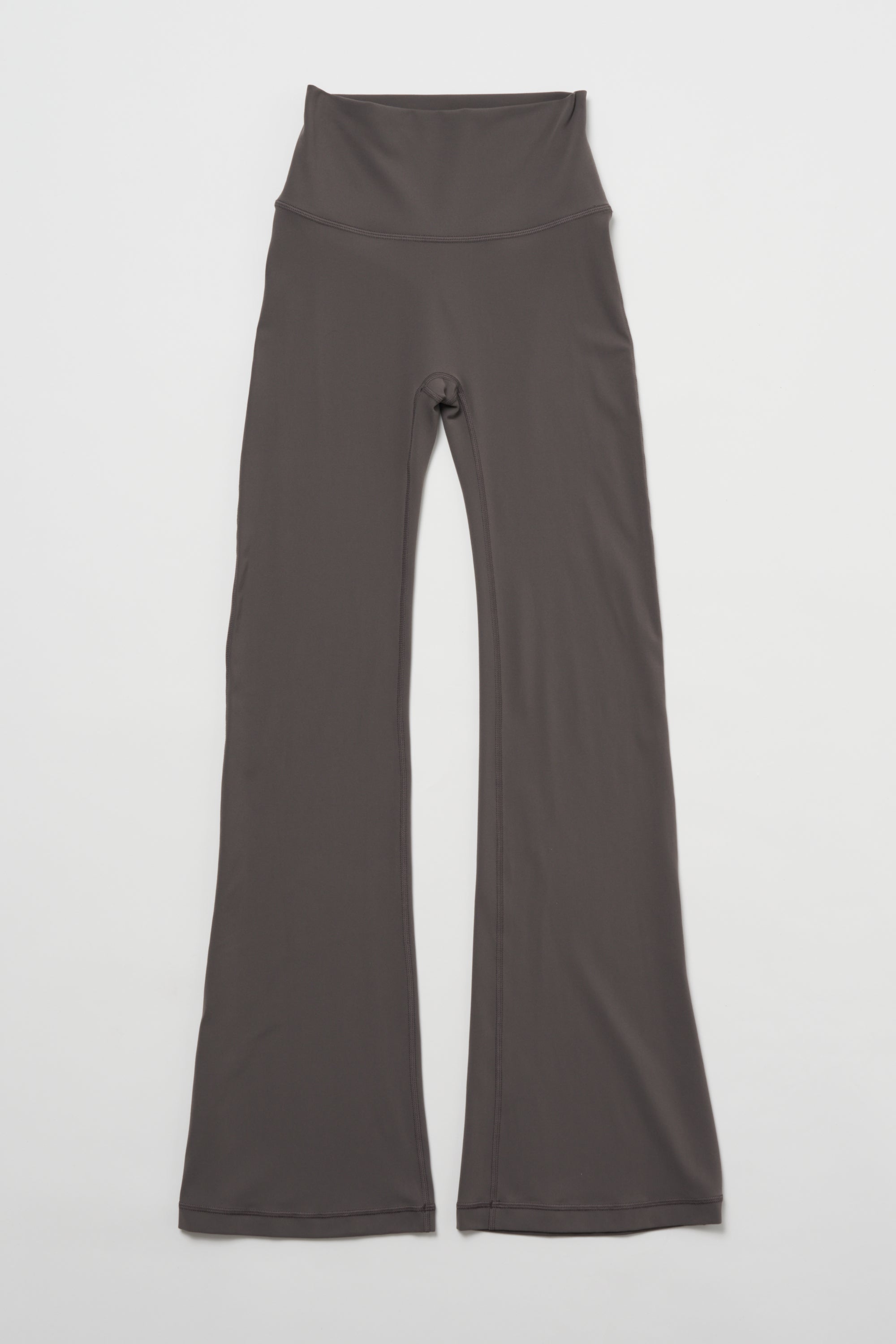 ZEN ESSENTIAL シグニチャー レギンスフレアパンツ
