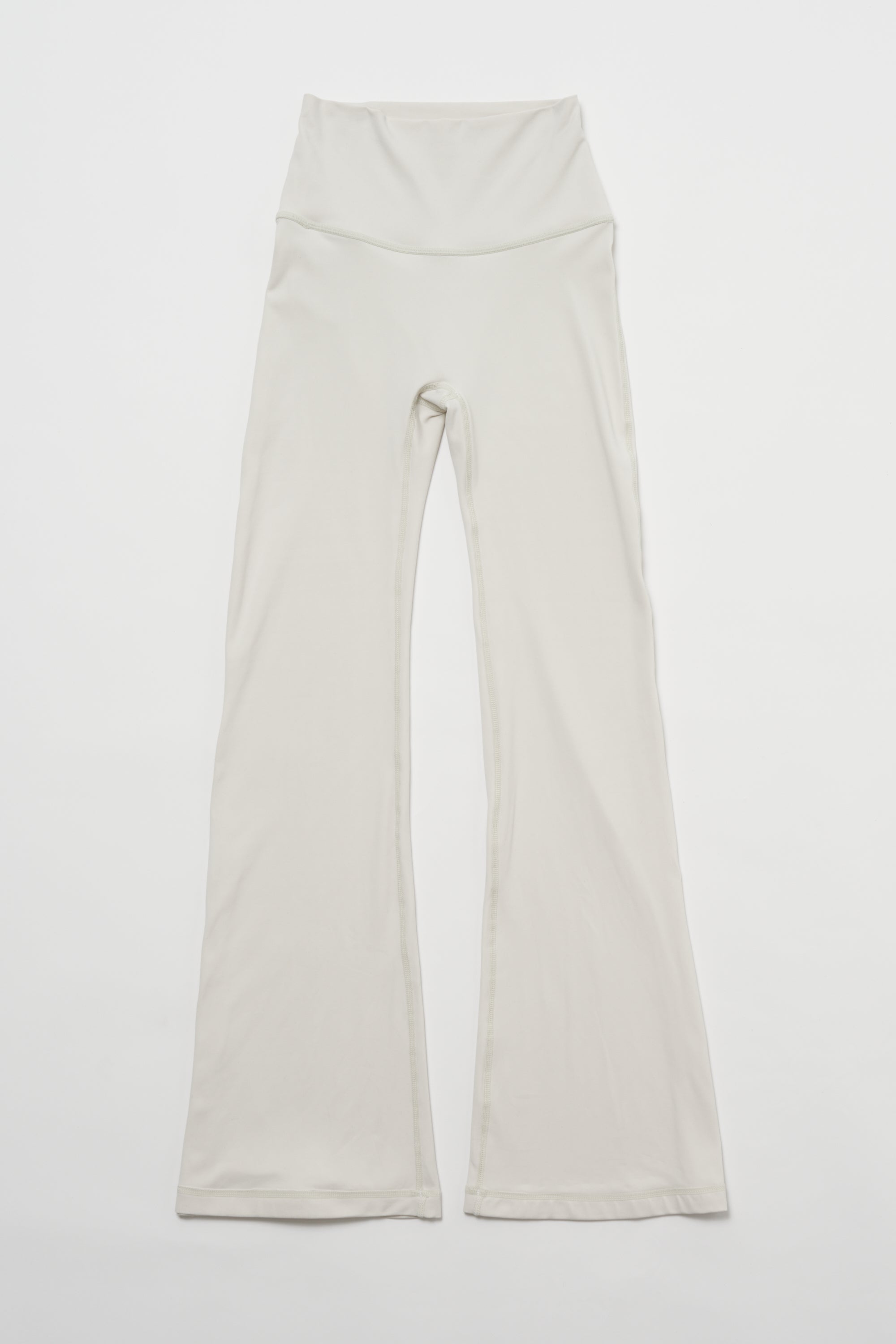 ZEN ESSENTIAL シグニチャー レギンスフレアパンツ
