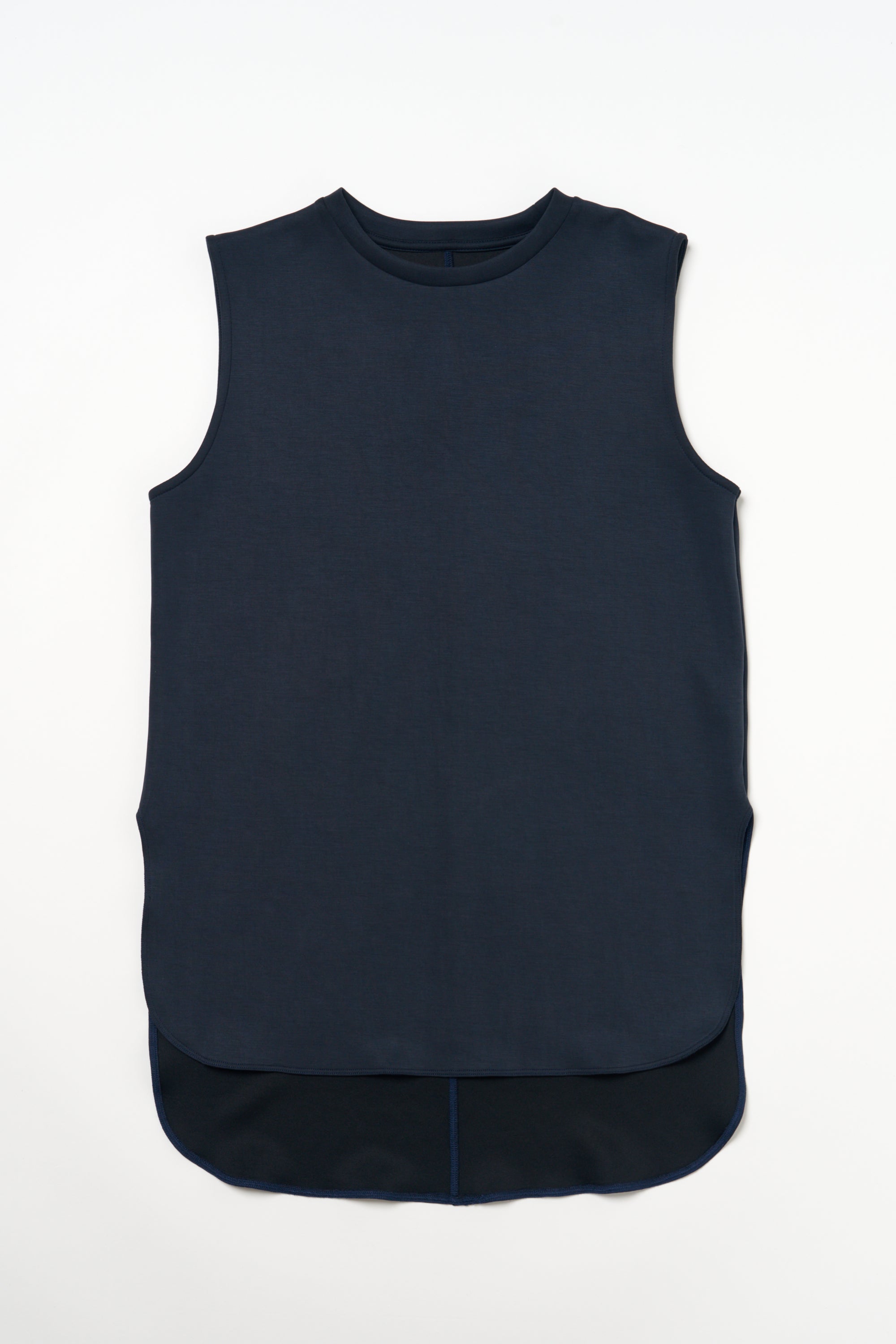 ZEN SEAMLESS カーブカットロングノースリーブシャツ