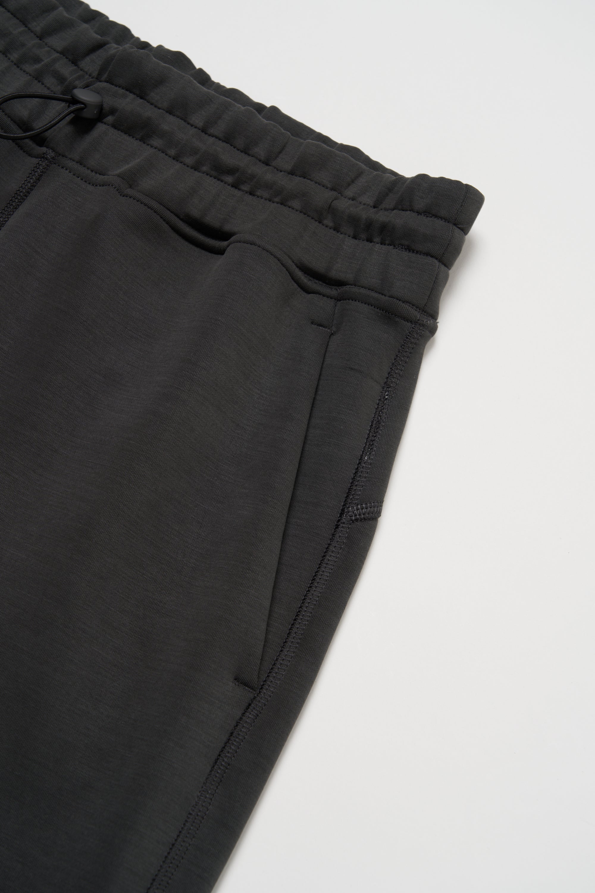ZEN SEAMLESS スタンダードストレートパンツ