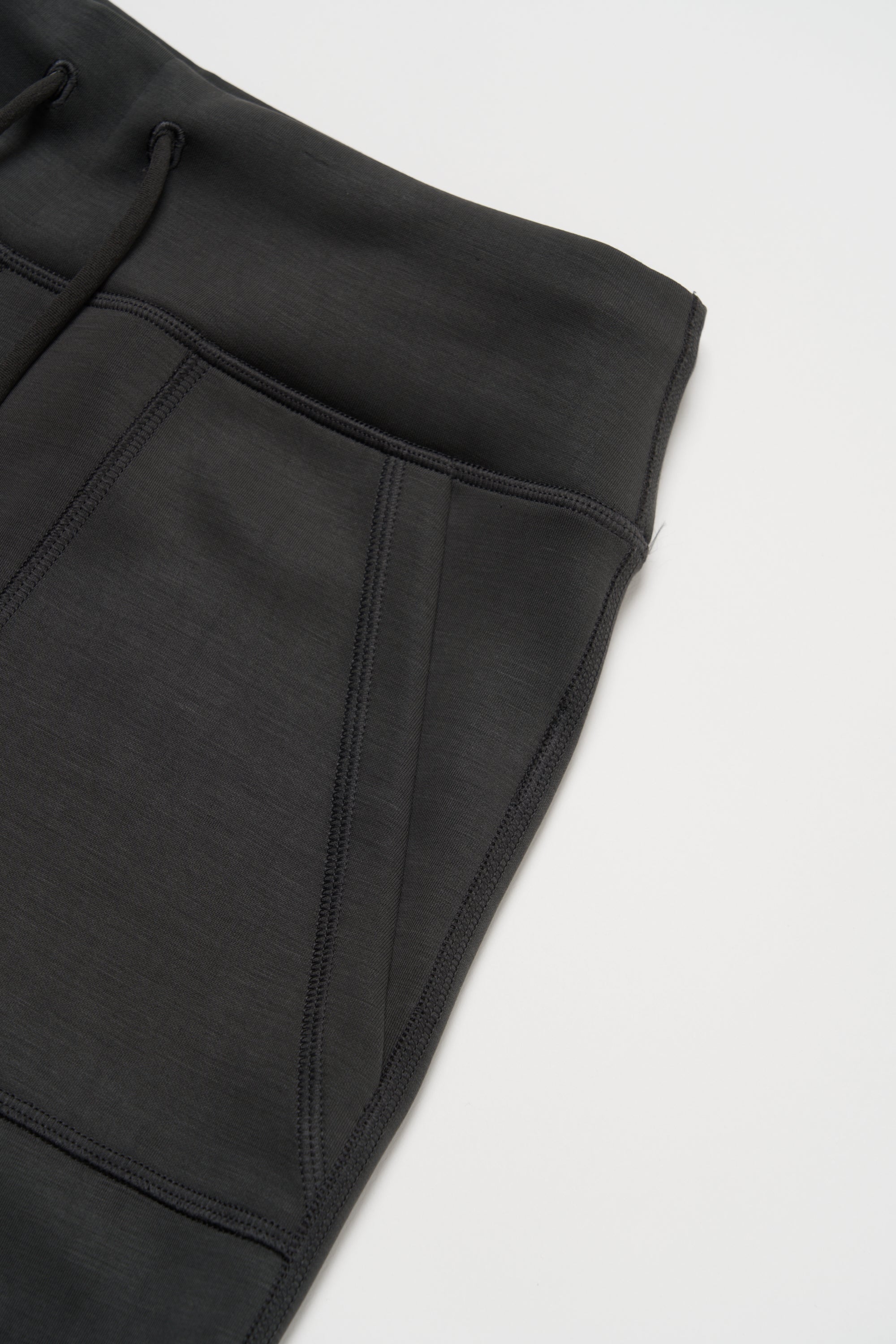 ZEN SEAMLESS コンフォートストレートパンツ