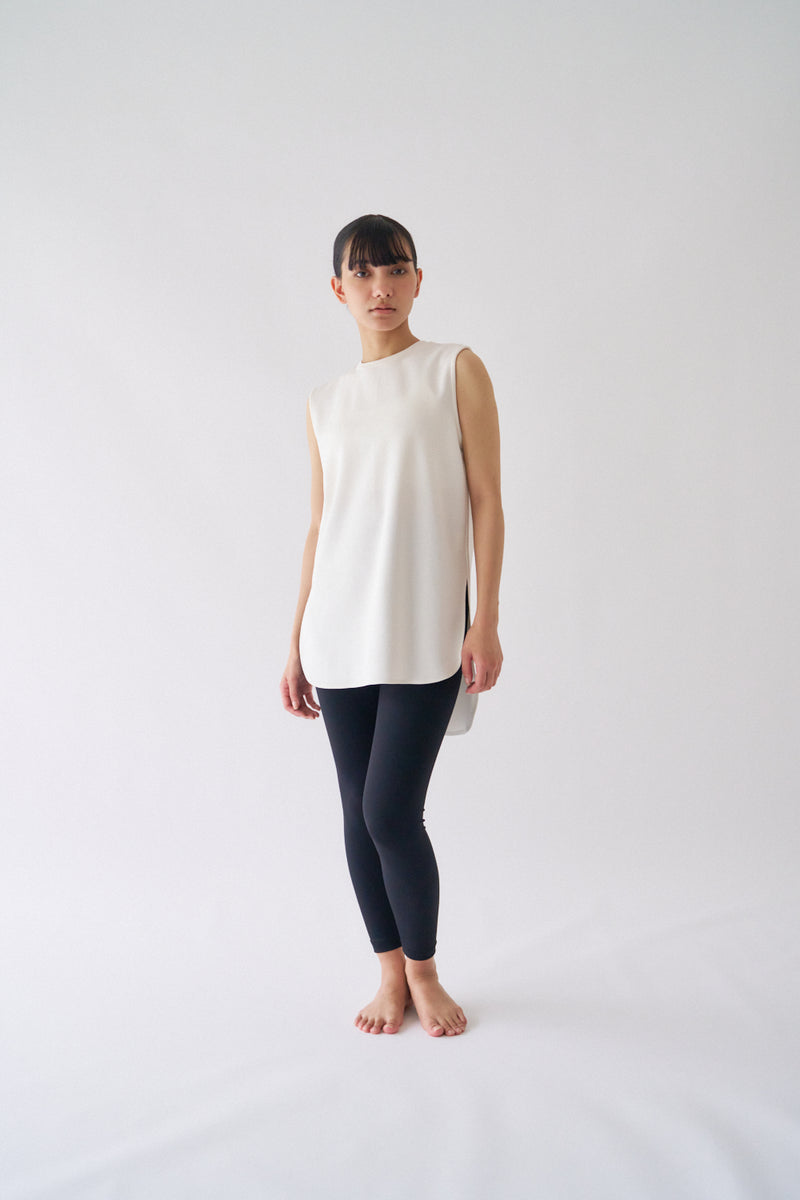 Round Hem Sleeveless Top