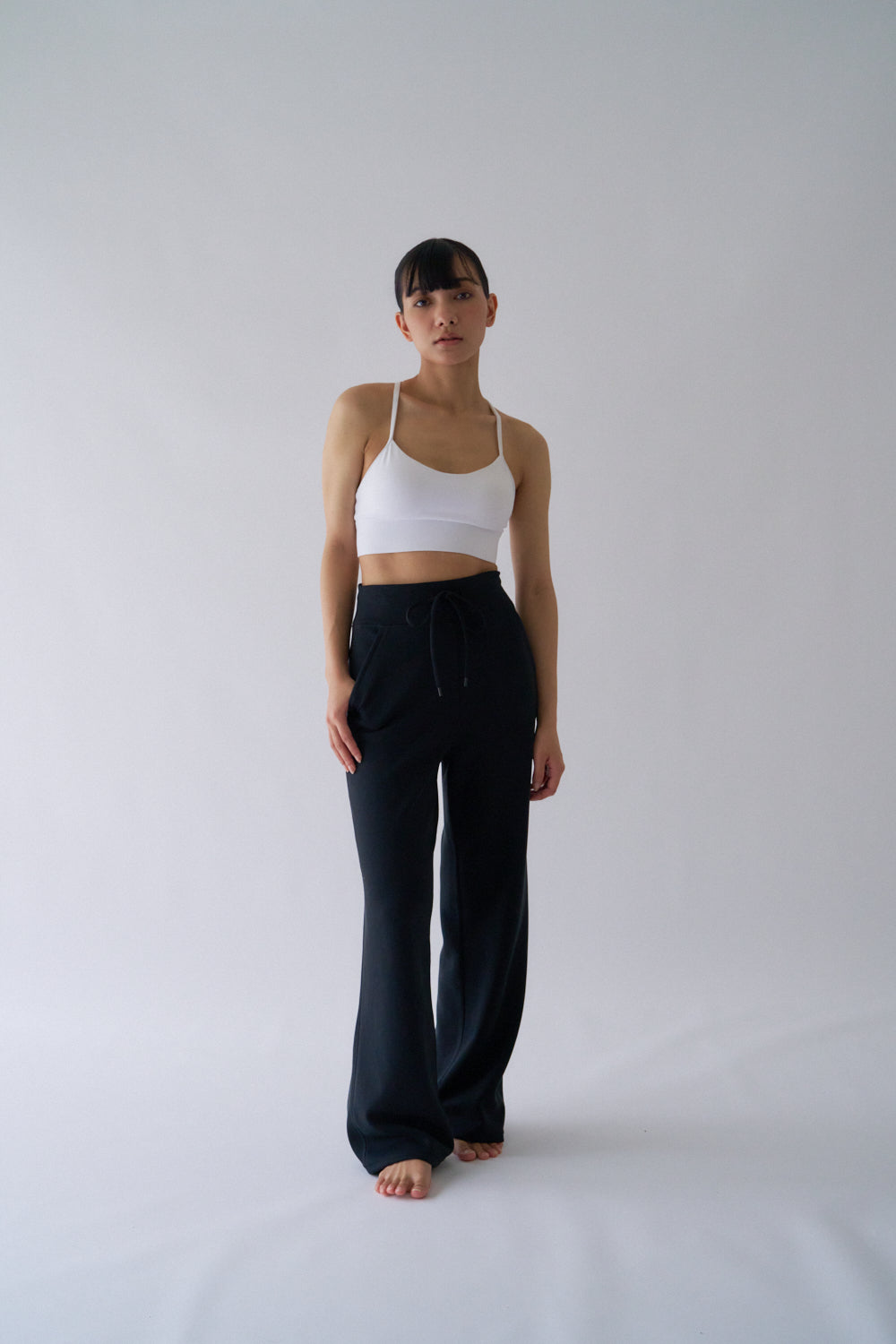 ZEN SEAMLESS コンフォートストレートパンツ
