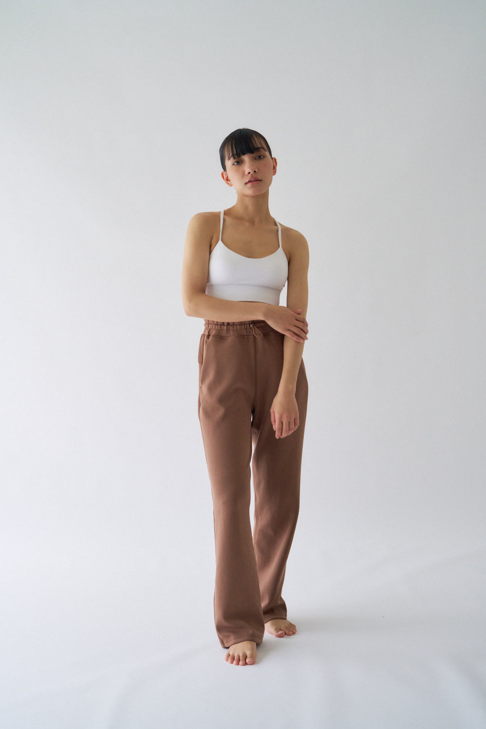 ZEN SEAMLESS スタンダードストレートパンツ