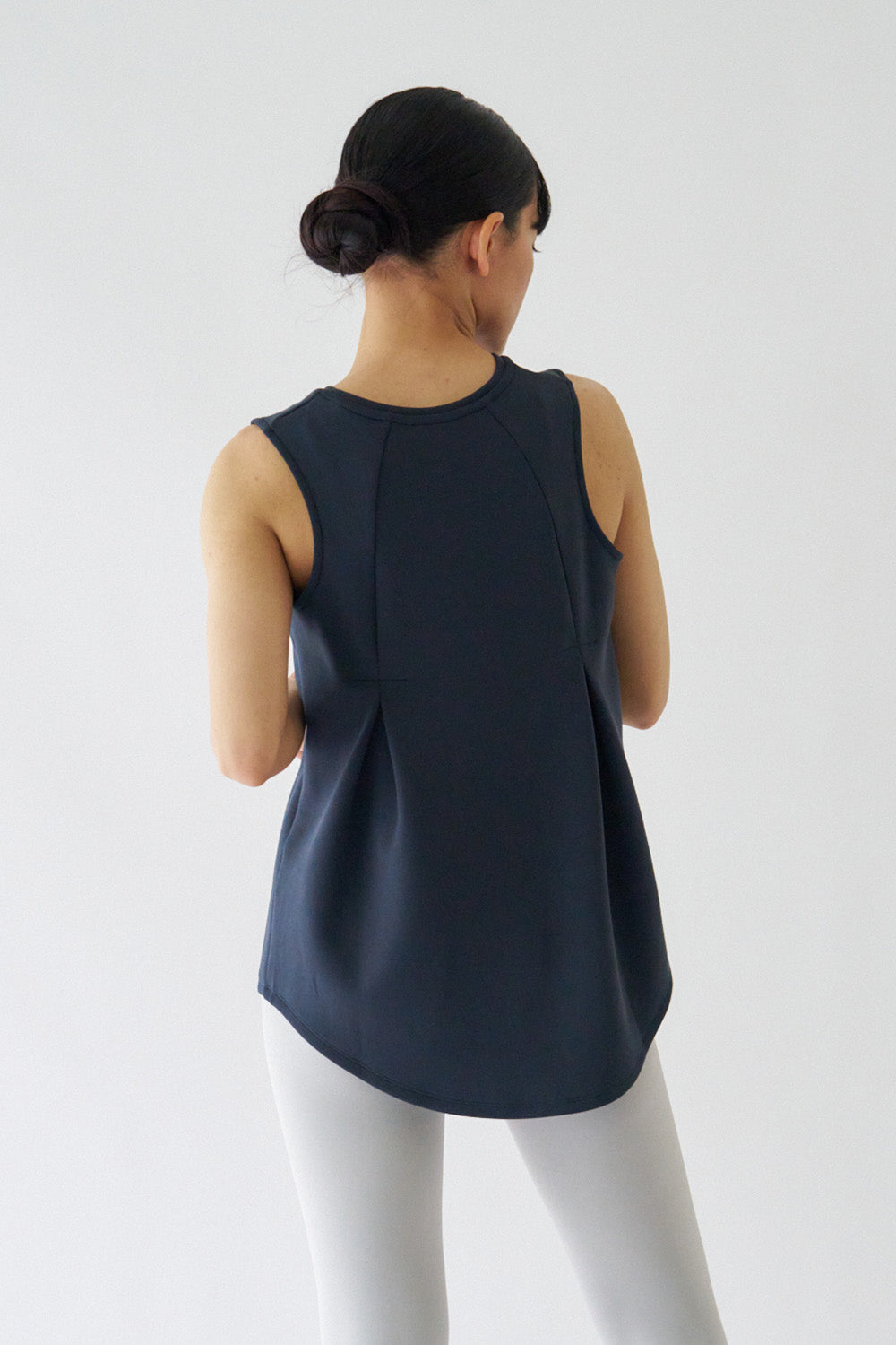 ZEN SEAMLESS バックカバータンクトップ